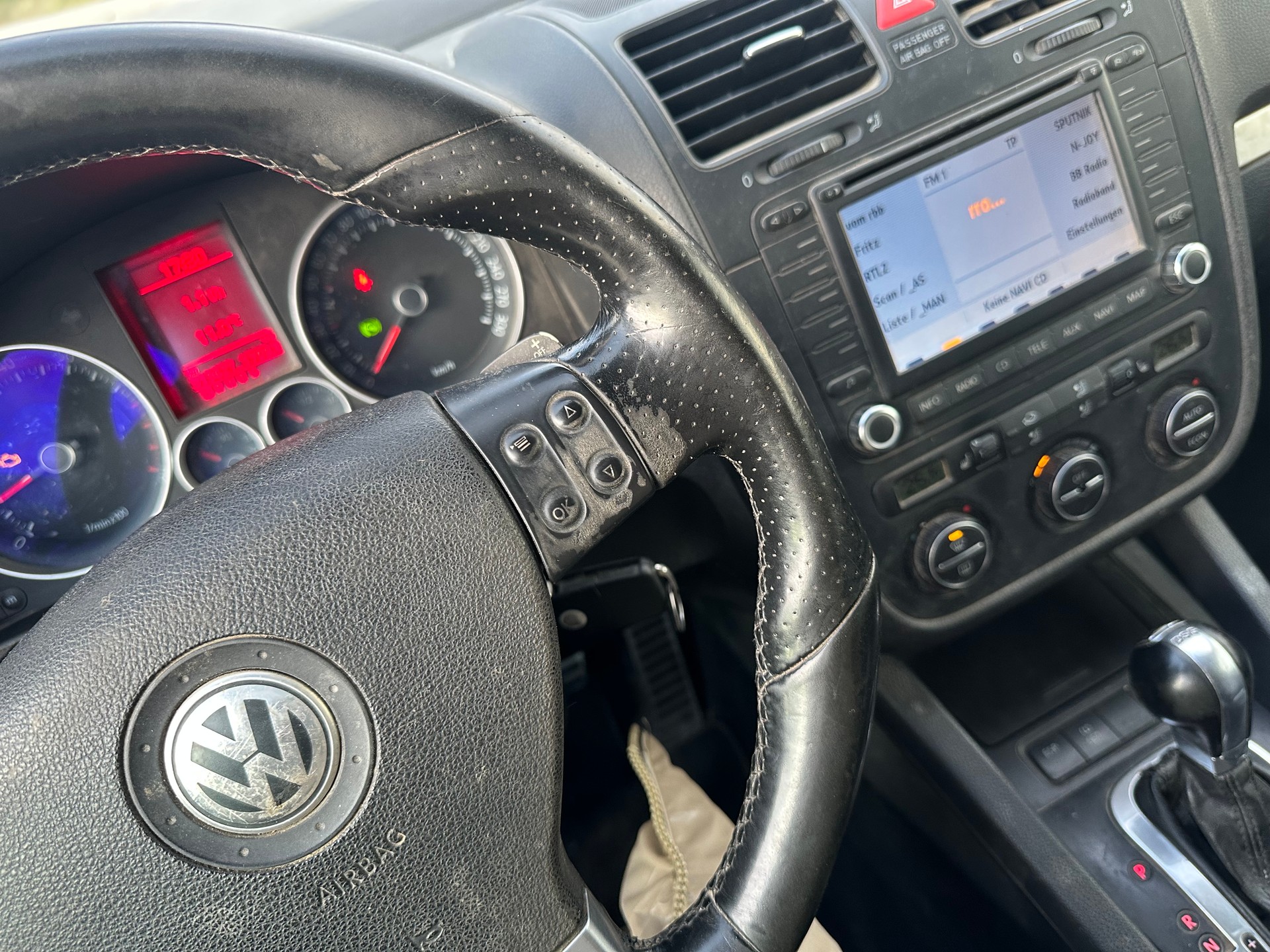 VW Golf 2.0 TFSI GTI-image-11