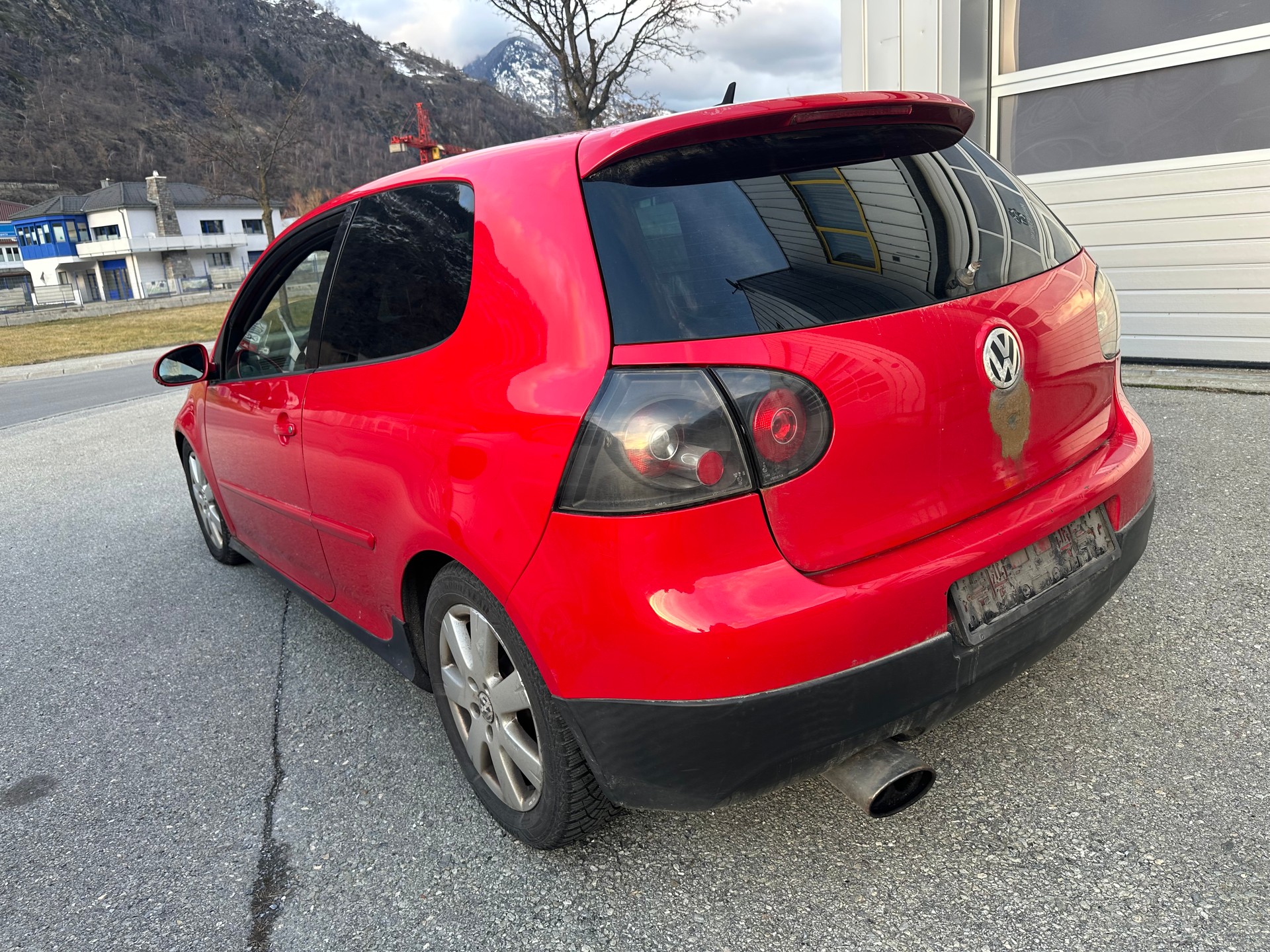 VW Golf 2.0 TFSI GTI-image-4