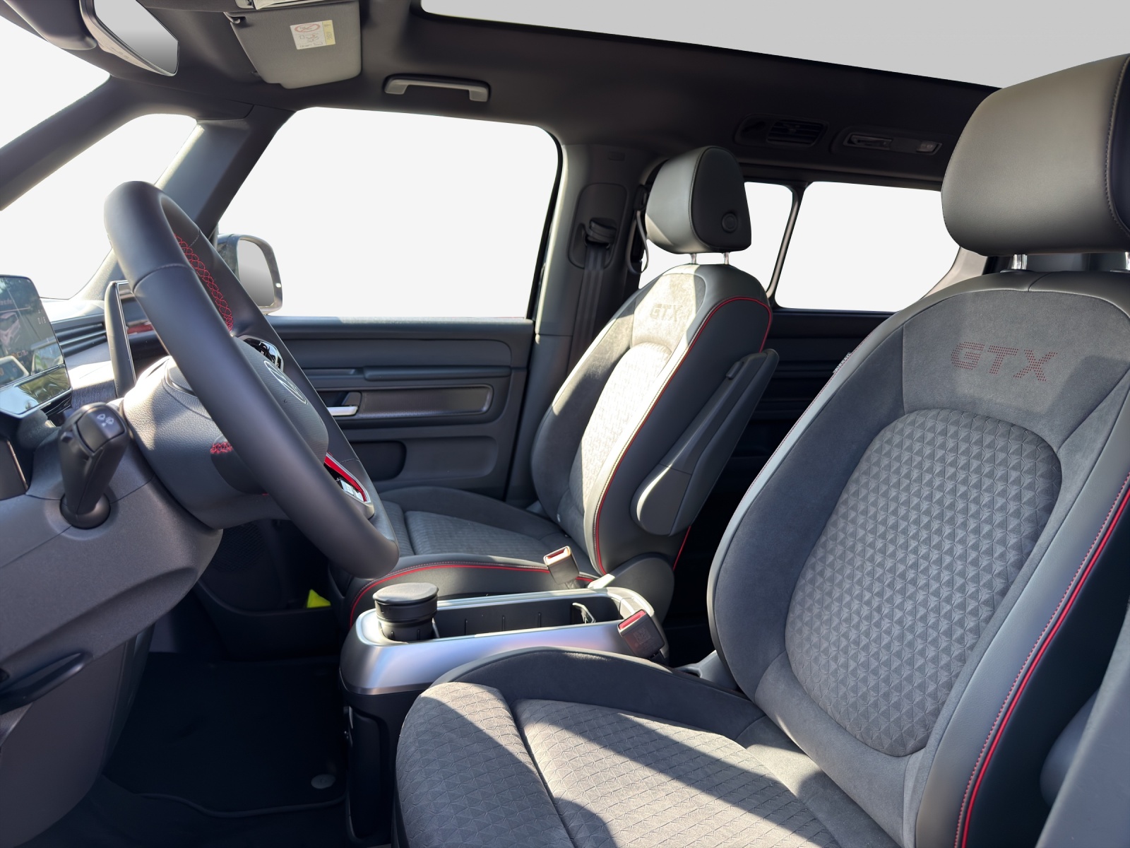 VW ID.Buzz LWB GTX 4 Motion-image-7