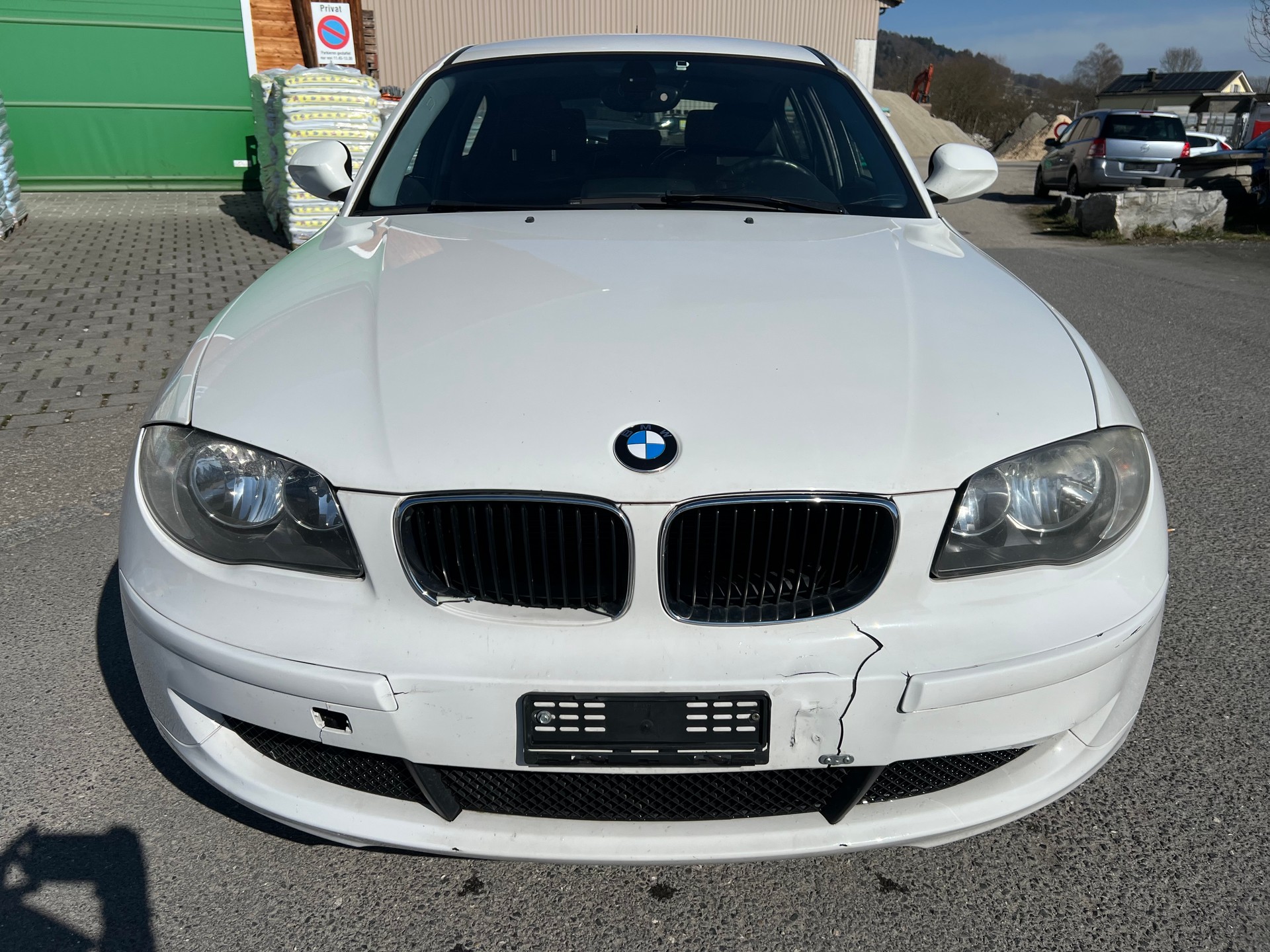 BMW 116i Dynamic Edition-image-0