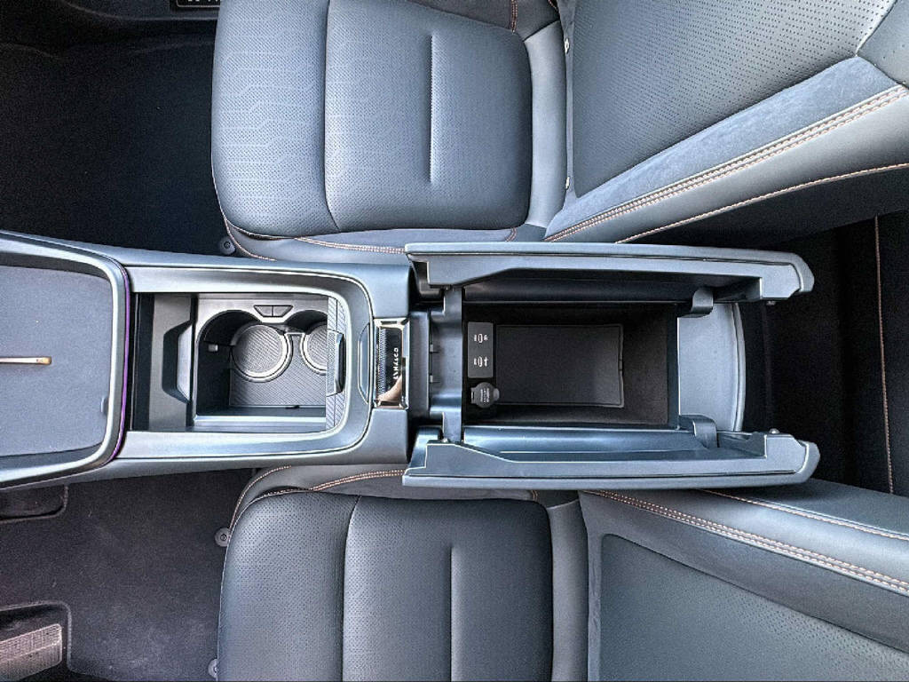 LYNK & CO 08-image-15