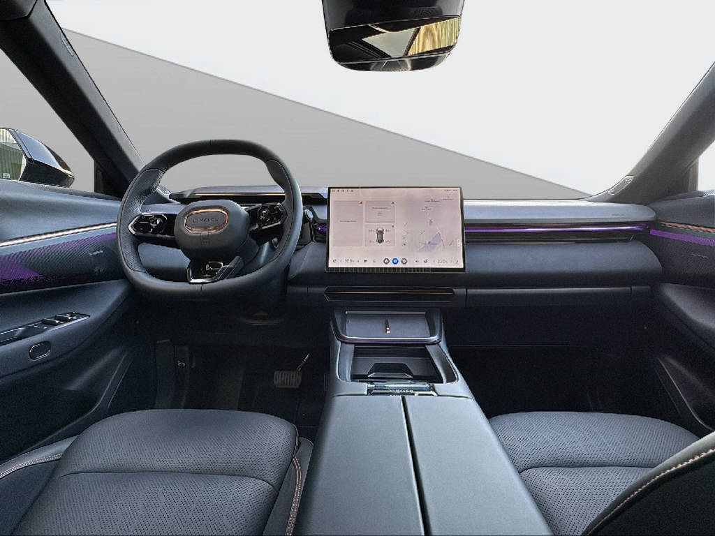 LYNK & CO 08-image-9