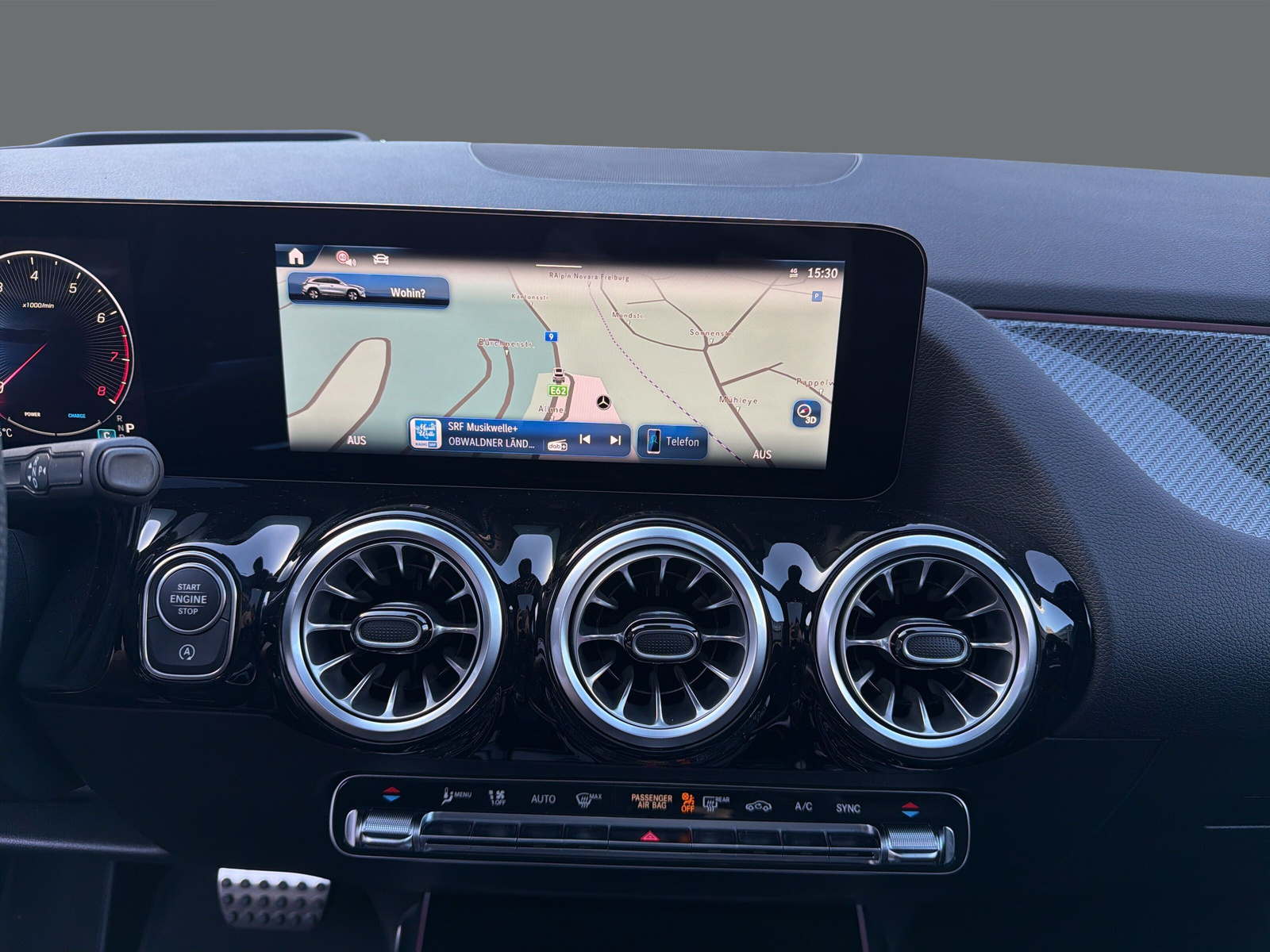 MERCEDES-BENZ GLA 250 4Matic 8G-DCT Swiss Star-image-15