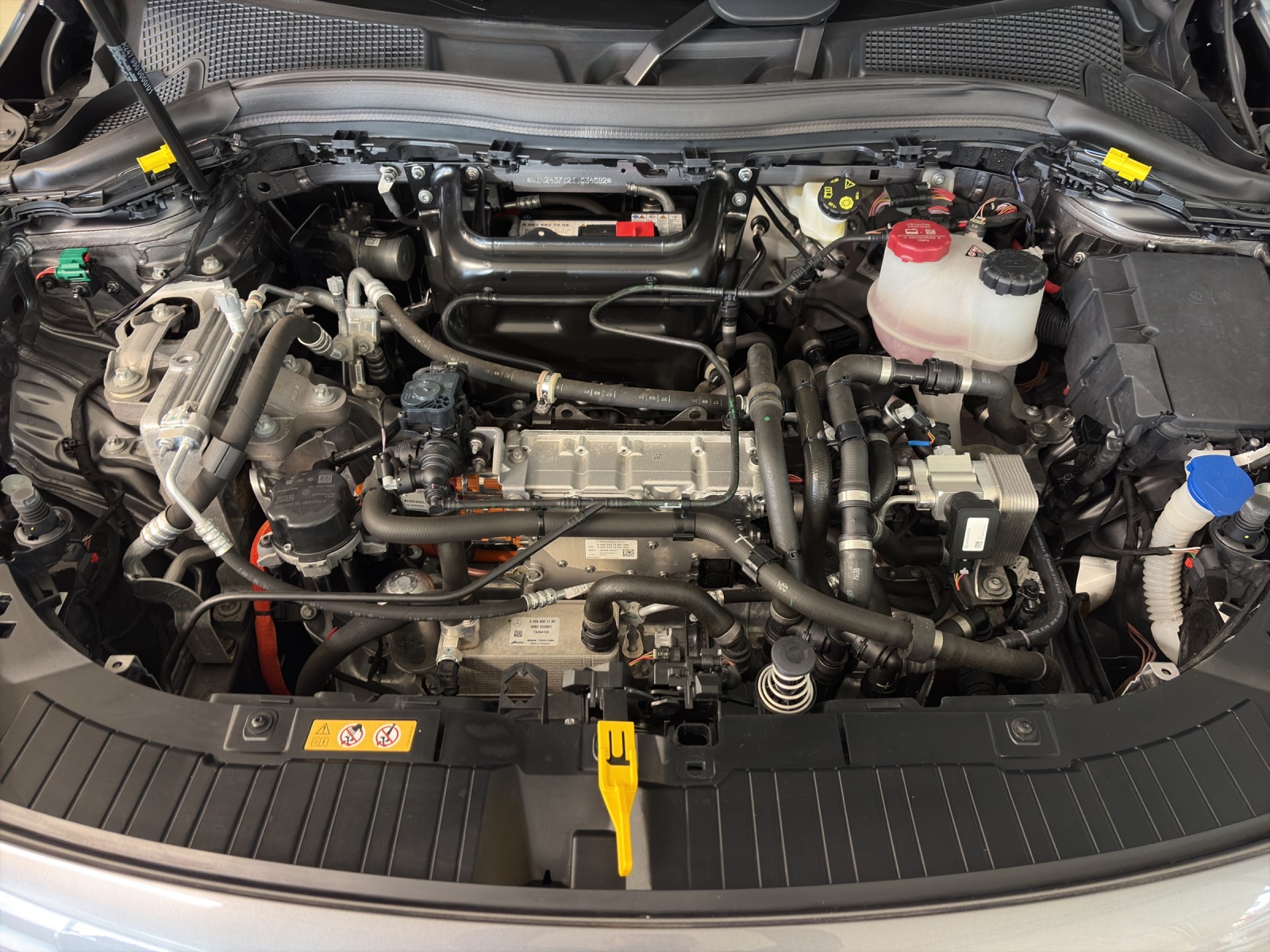 Image MERCEDES-BENZ EQA-350 EQA 350 AMG Line 4Matic