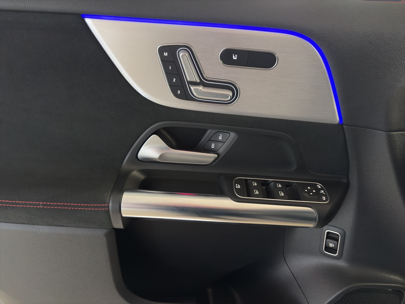 Image MERCEDES-BENZ EQA-350 EQA 350 AMG Line 4Matic