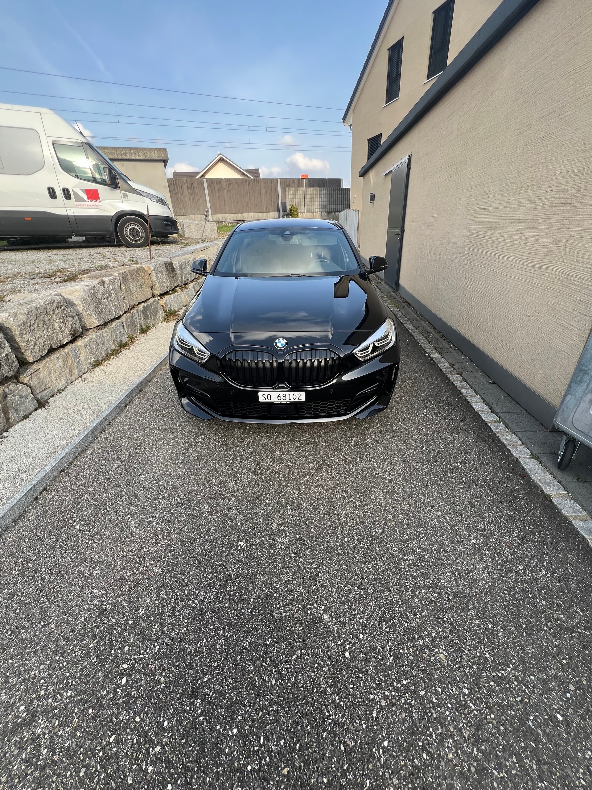 BMW 120i M Sport Pro Steptronic-image-0
