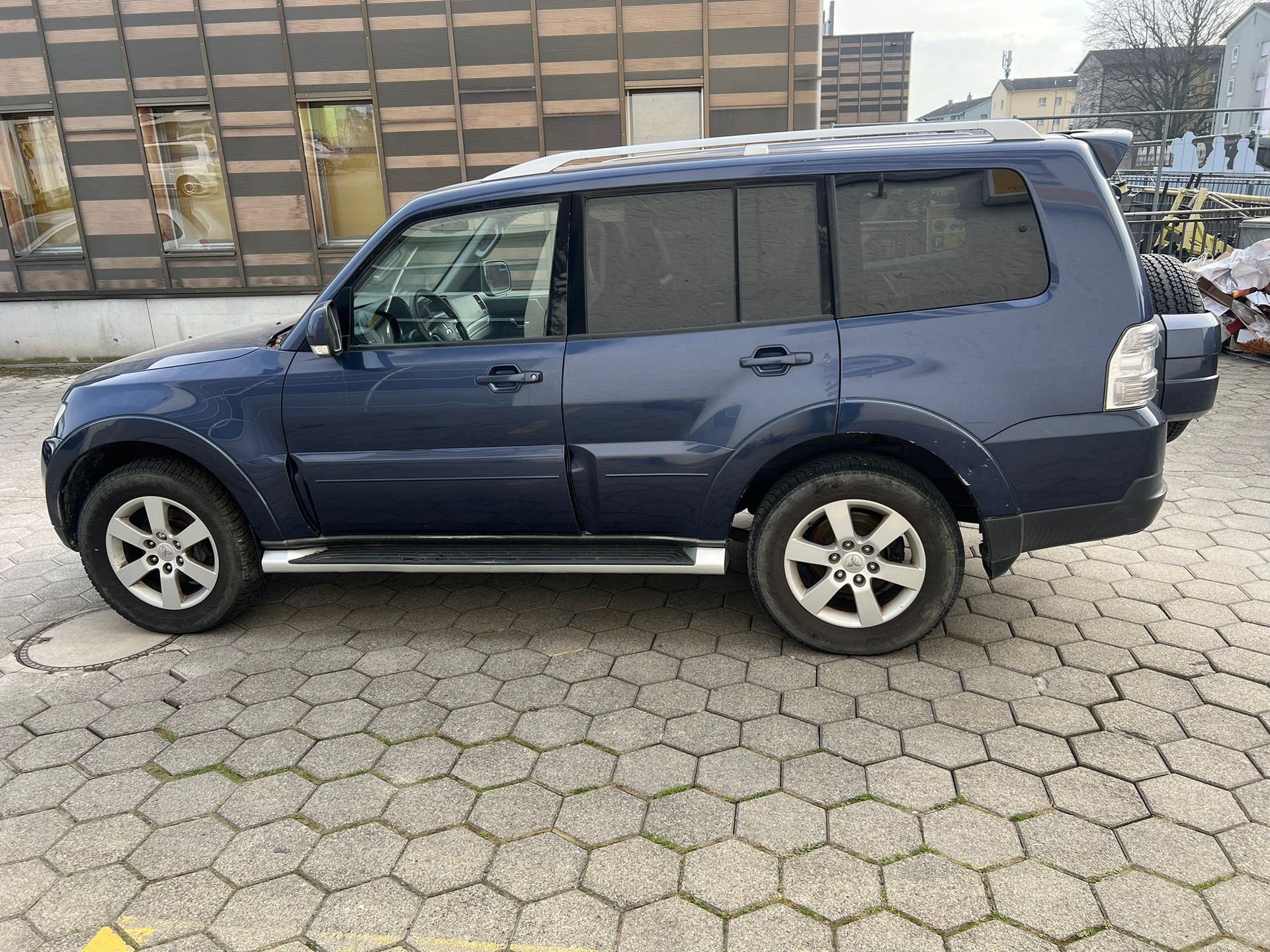 MITSUBISHI Pajero 3.2 DI-D Instyle Automatic-image-6