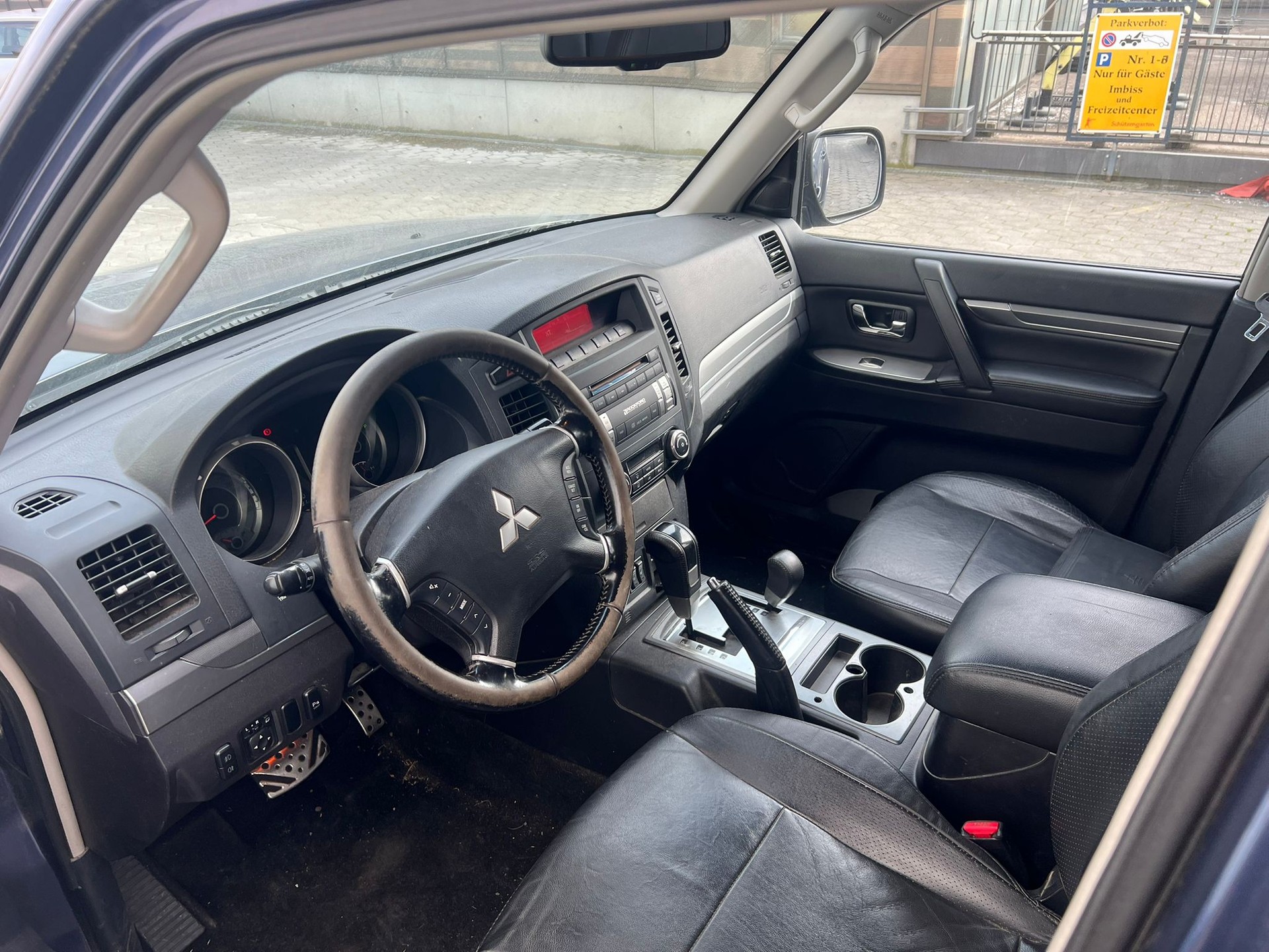 MITSUBISHI Pajero 3.2 DI-D Instyle Automatic-image-8