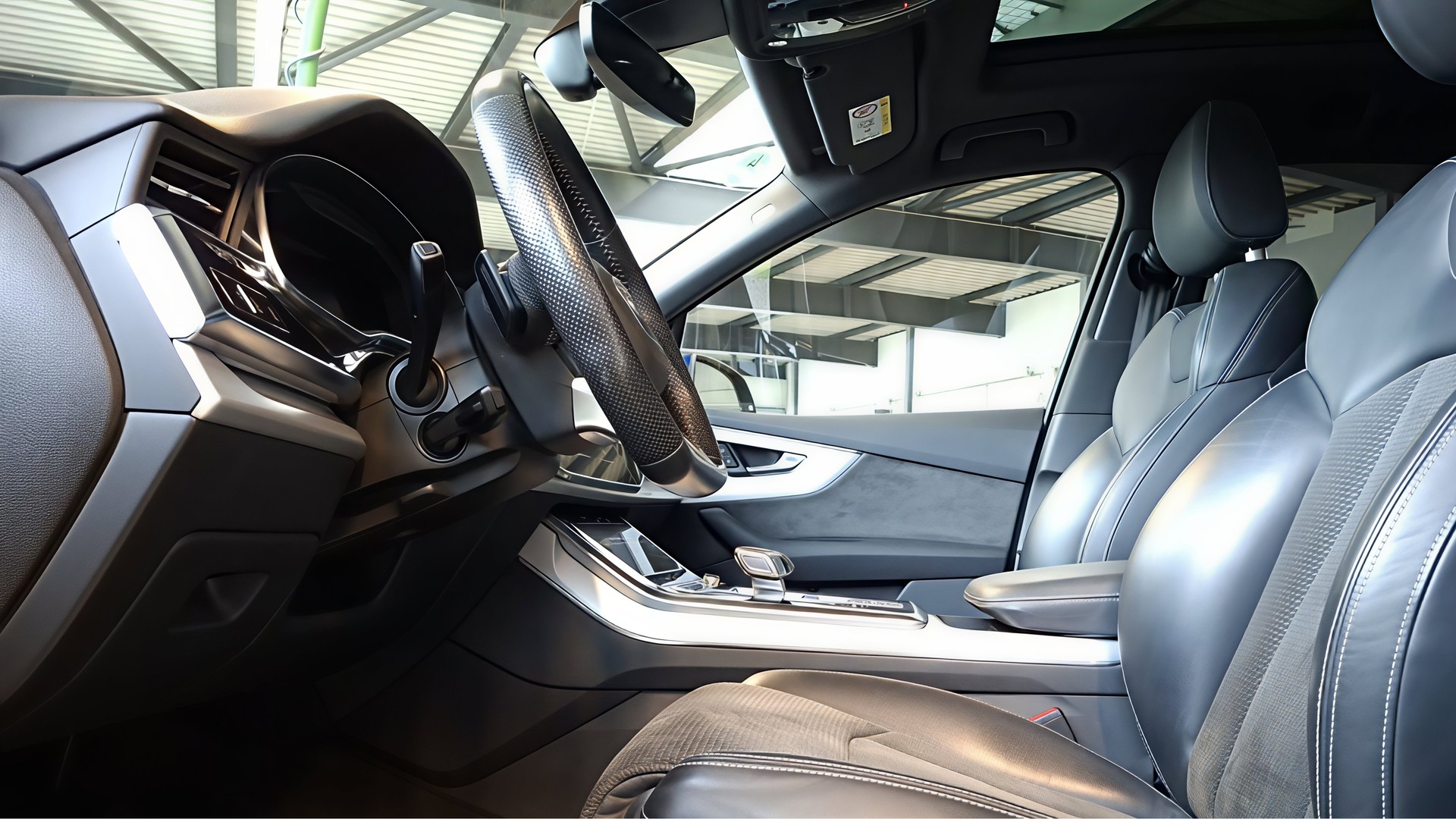 AUDI SQ7 4.0 TDI quattro tiptronic-image-7