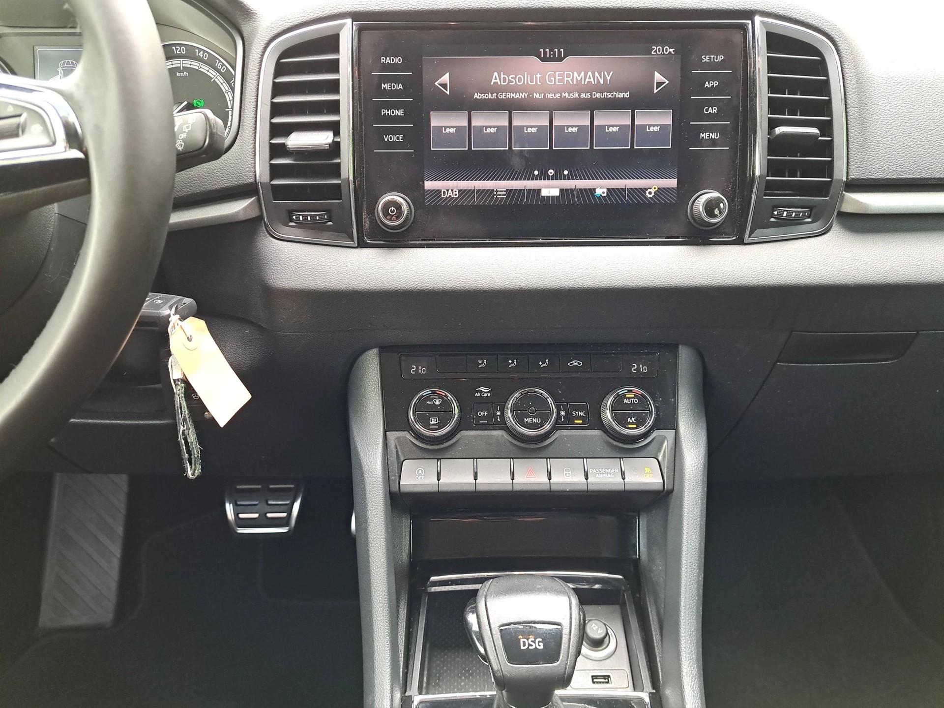 SKODA Karoq 1.0 TSI Ambition DSG-image-9