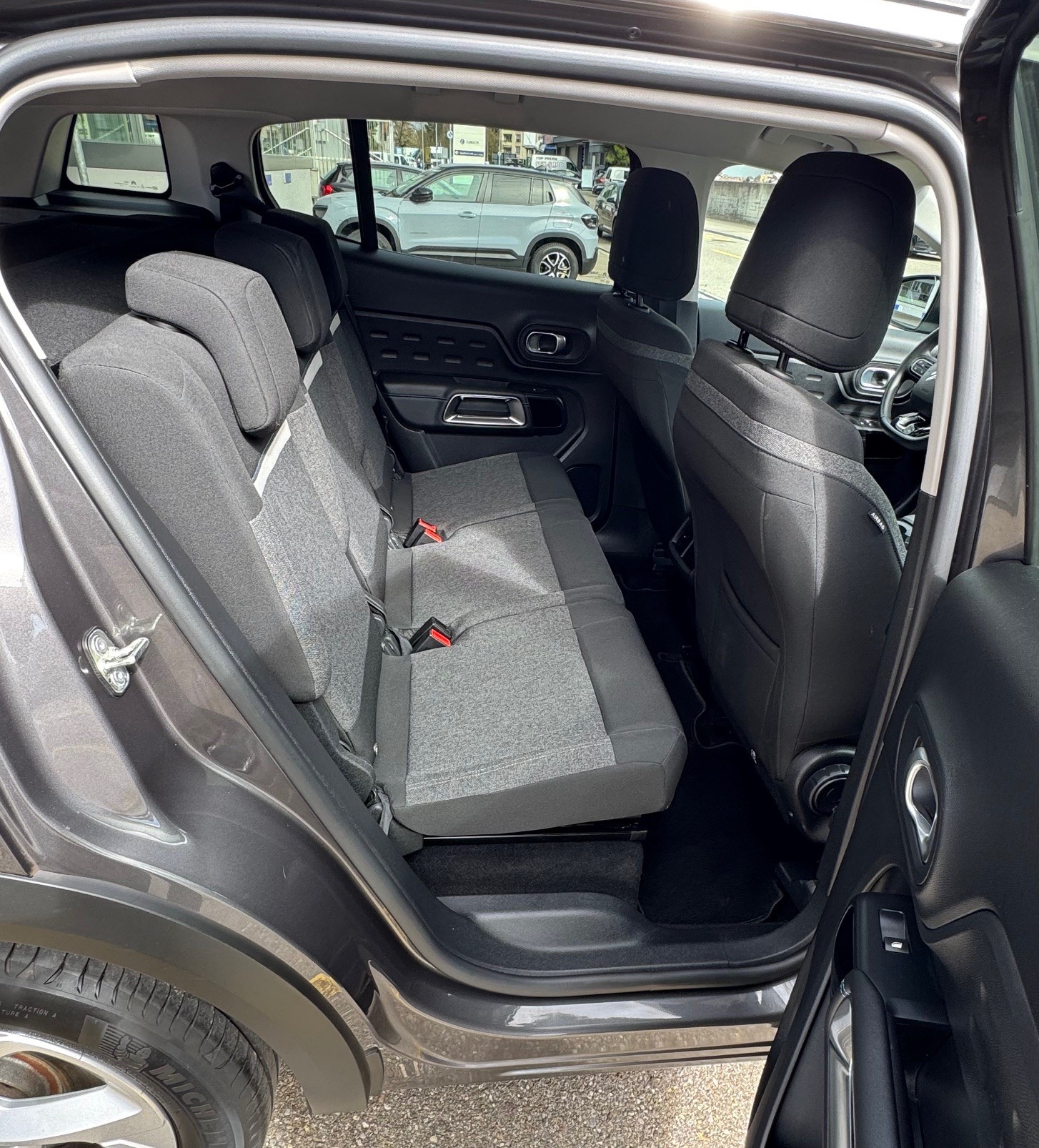 CITROEN C5 Aircross 1.5 BlueHD Swiss Edition EAT8-image-8