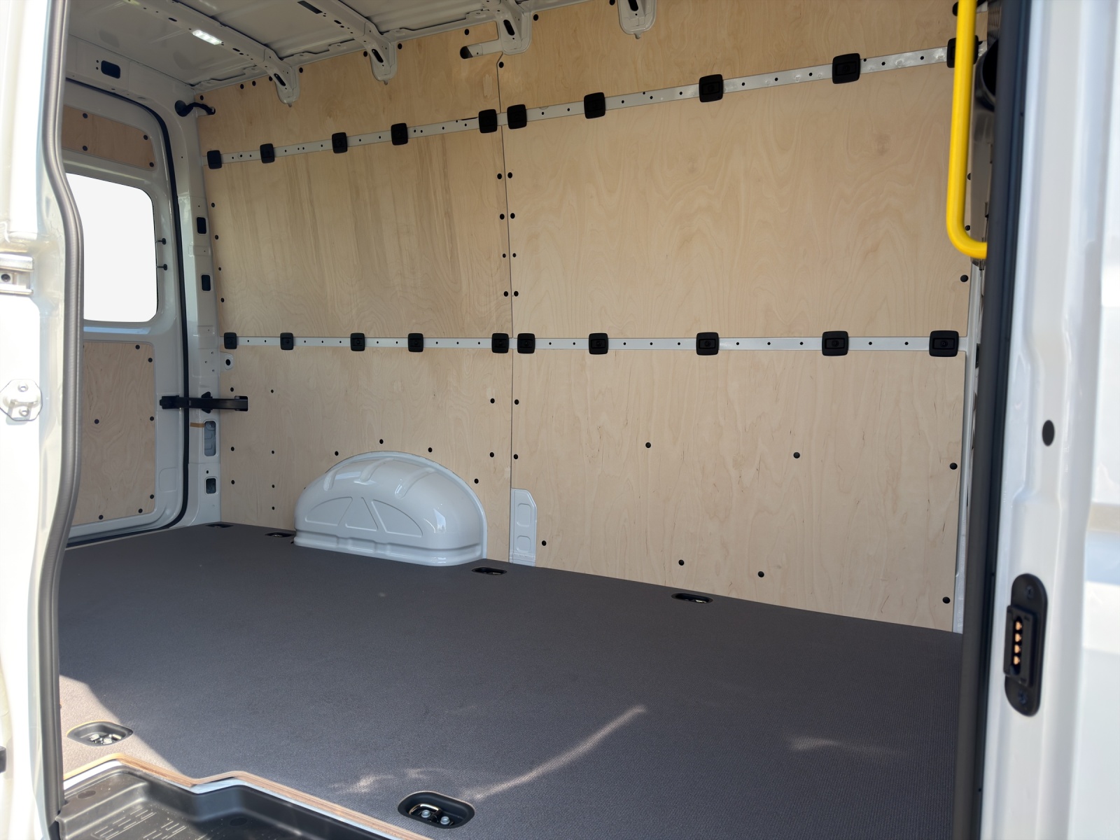 VW Crafter 35 2.0 TDI Entry L3-image-13
