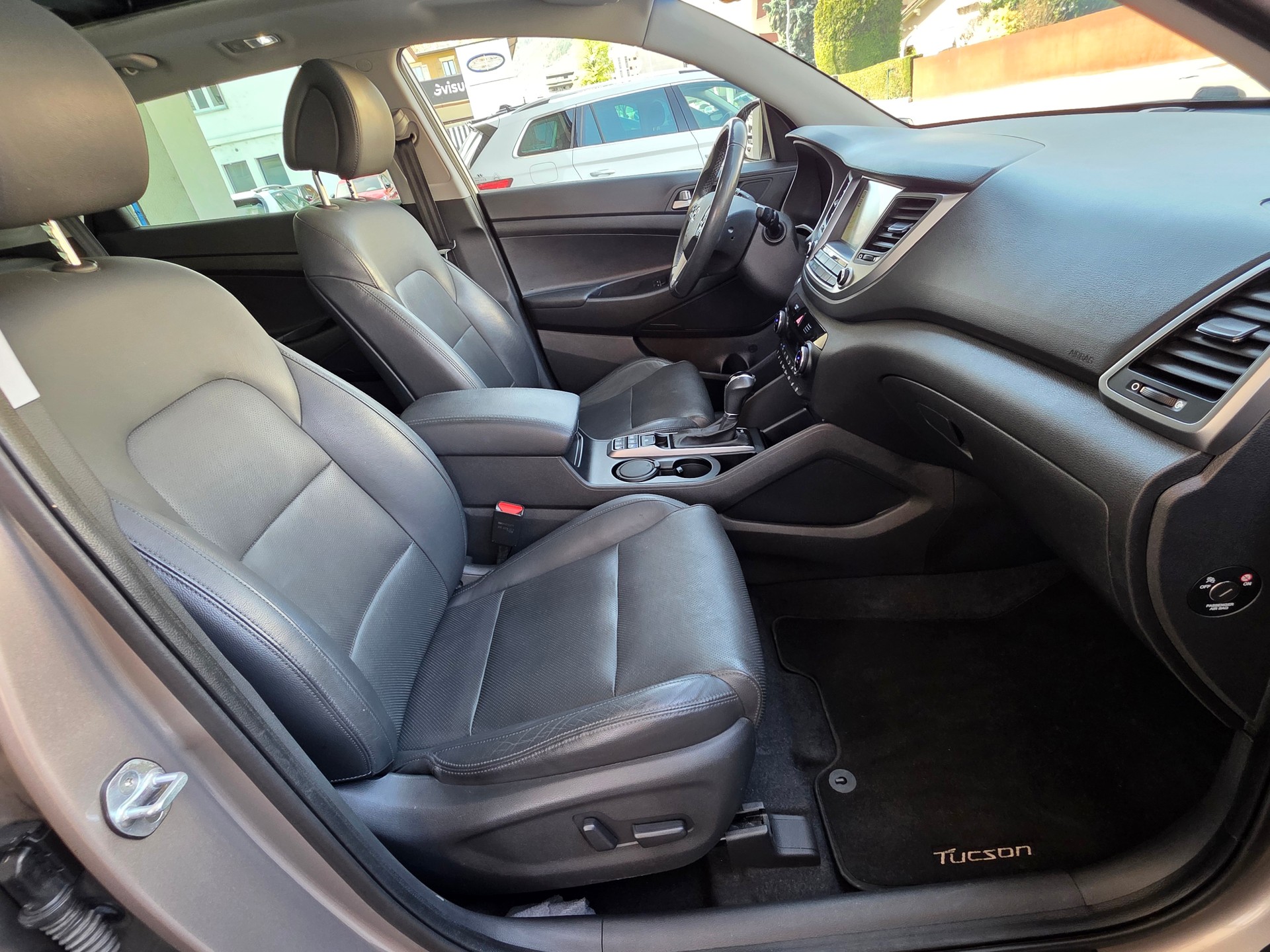 HYUNDAI Tucson 2.0 CRDI Vertex 4WD Automatic-image-16