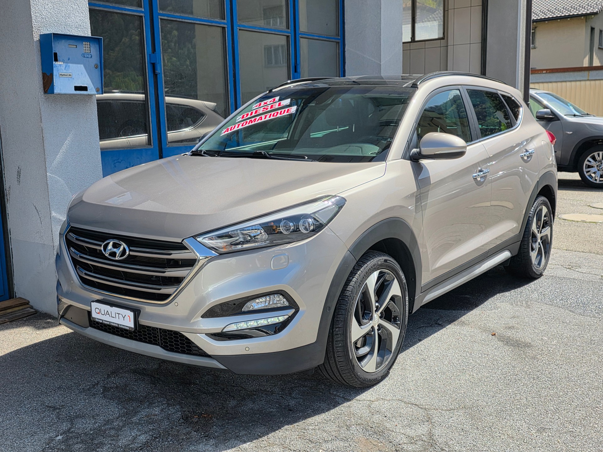 HYUNDAI Tucson 2.0 CRDI Vertex 4WD Automatic-showroom-element-1
