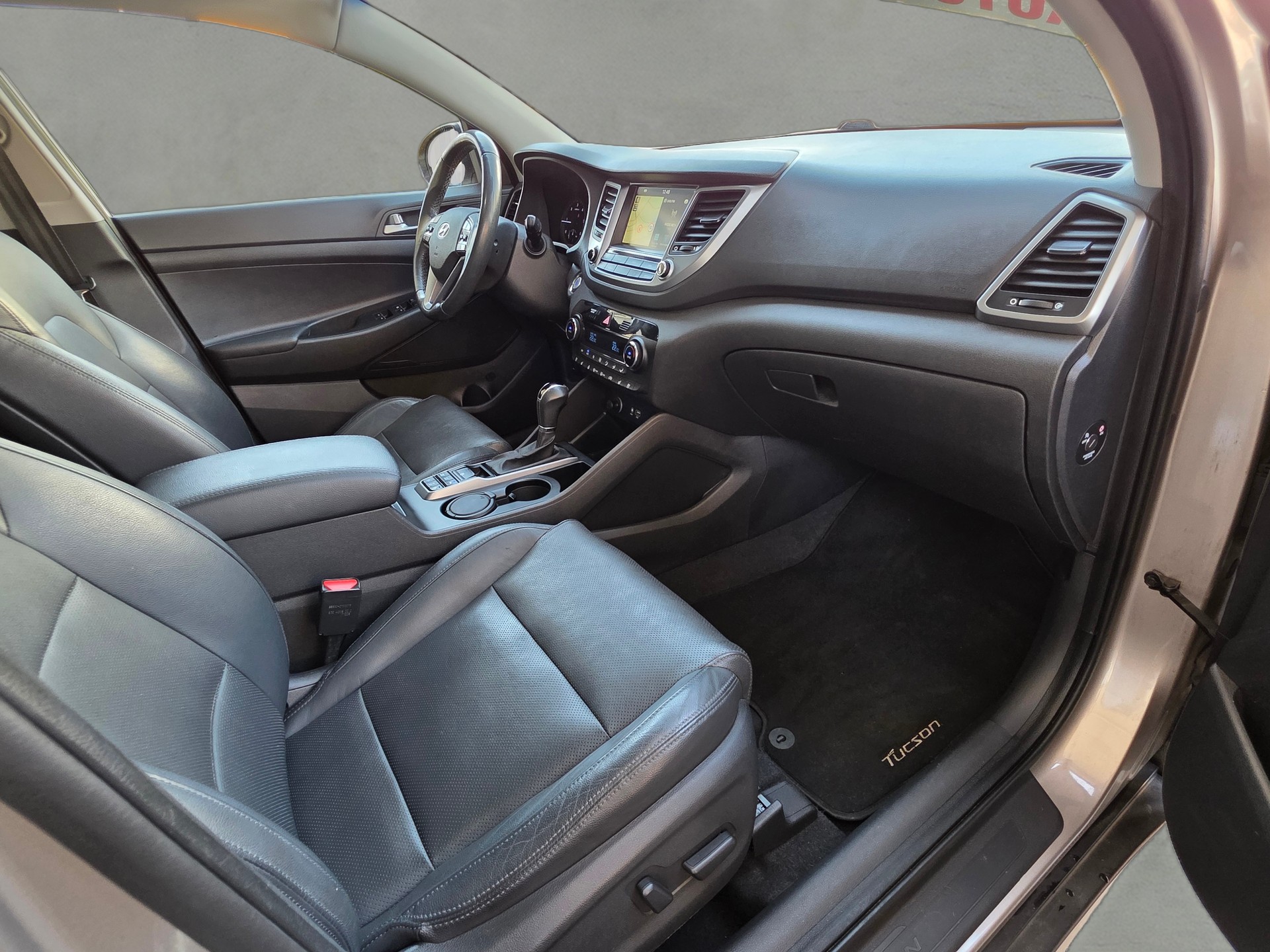 HYUNDAI Tucson 2.0 CRDI Vertex 4WD Automatic-image-15