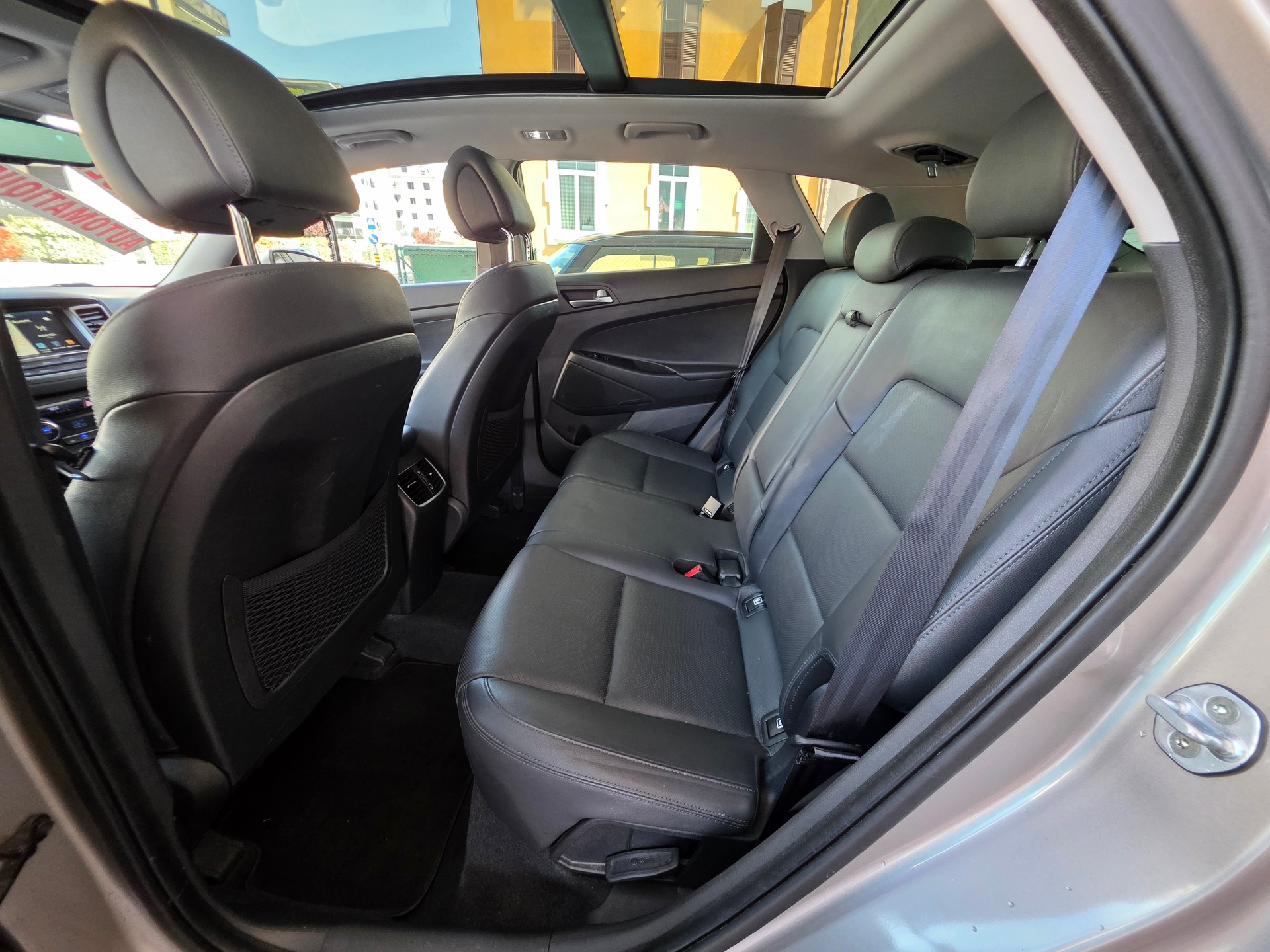 HYUNDAI Tucson 2.0 CRDI Vertex 4WD Automatic-image-14