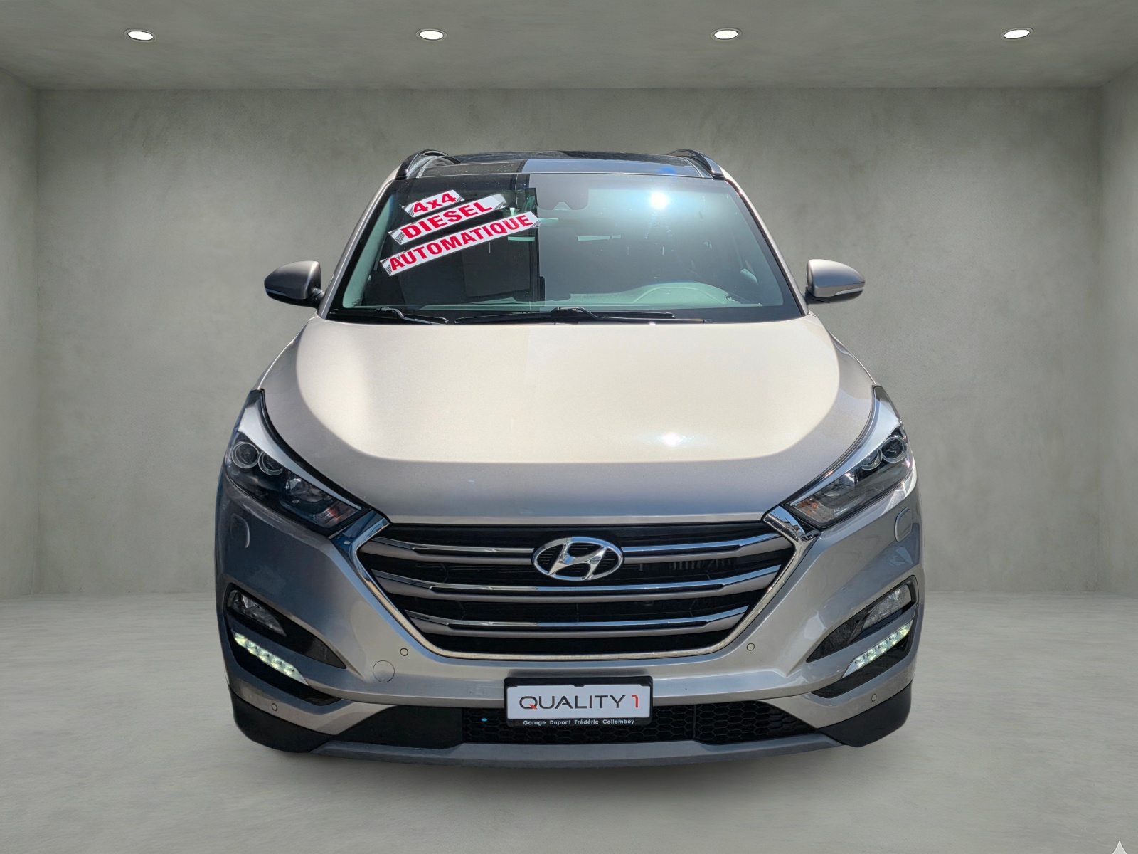 HYUNDAI Tucson 2.0 CRDI Vertex 4WD Automatic-image-4