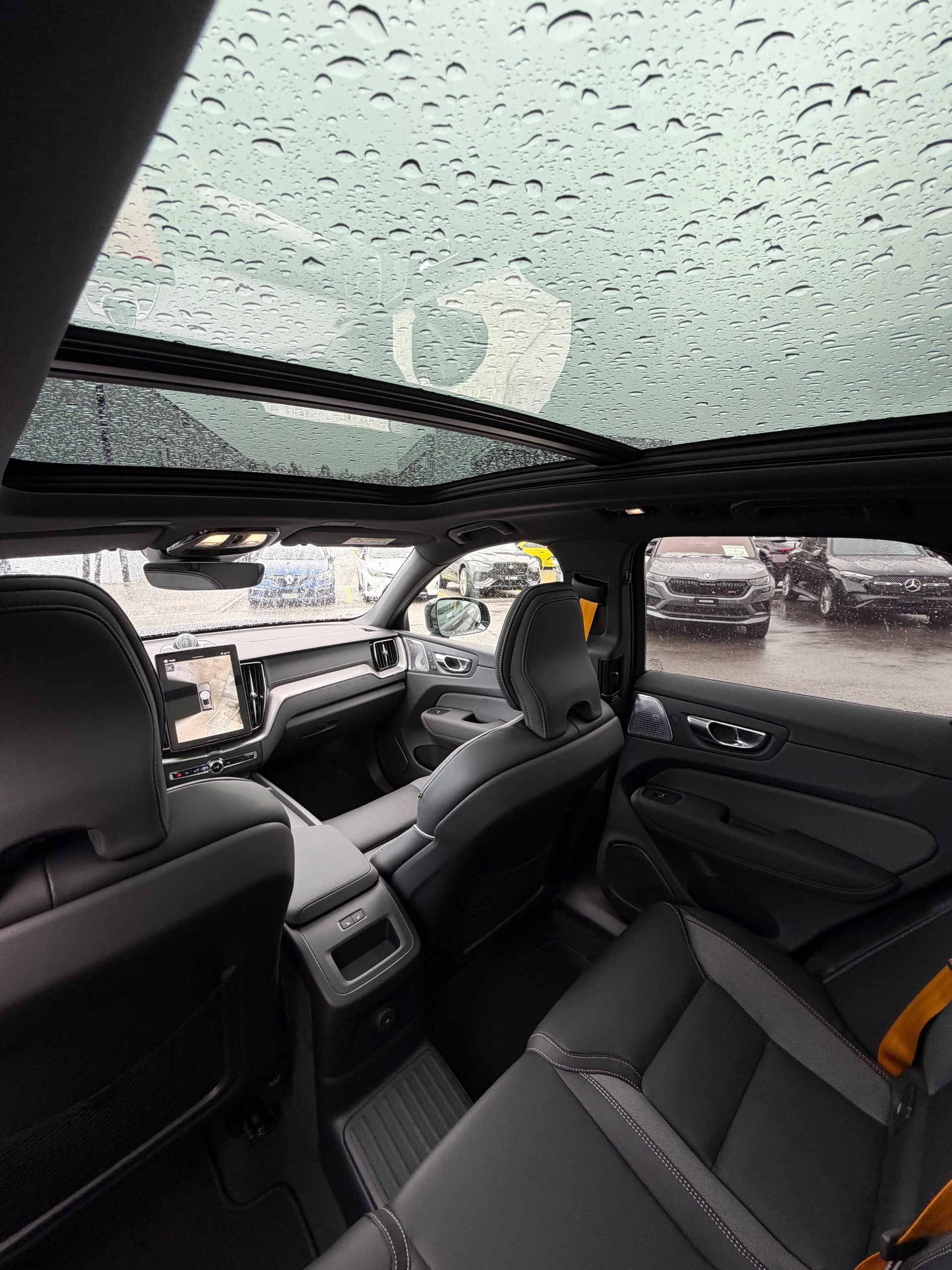 VOLVO XC60 2.0 T8 TE Polestar eAWD-image-17
