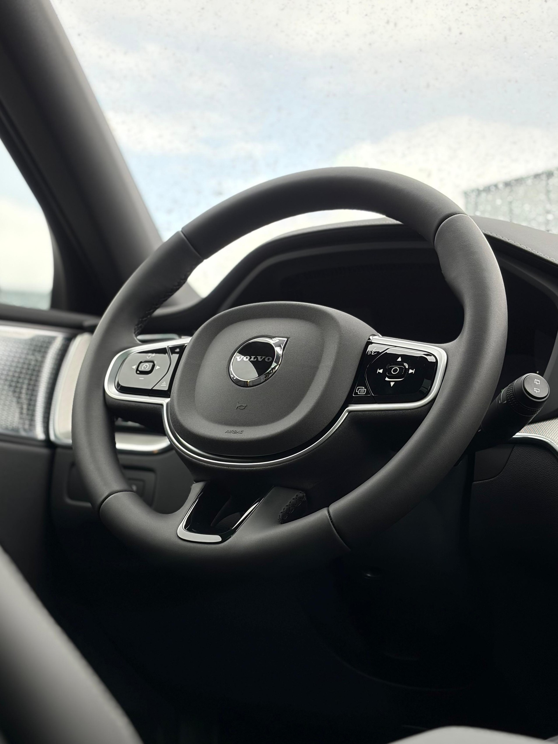 VOLVO XC60 2.0 T8 TE Polestar eAWD-image-10