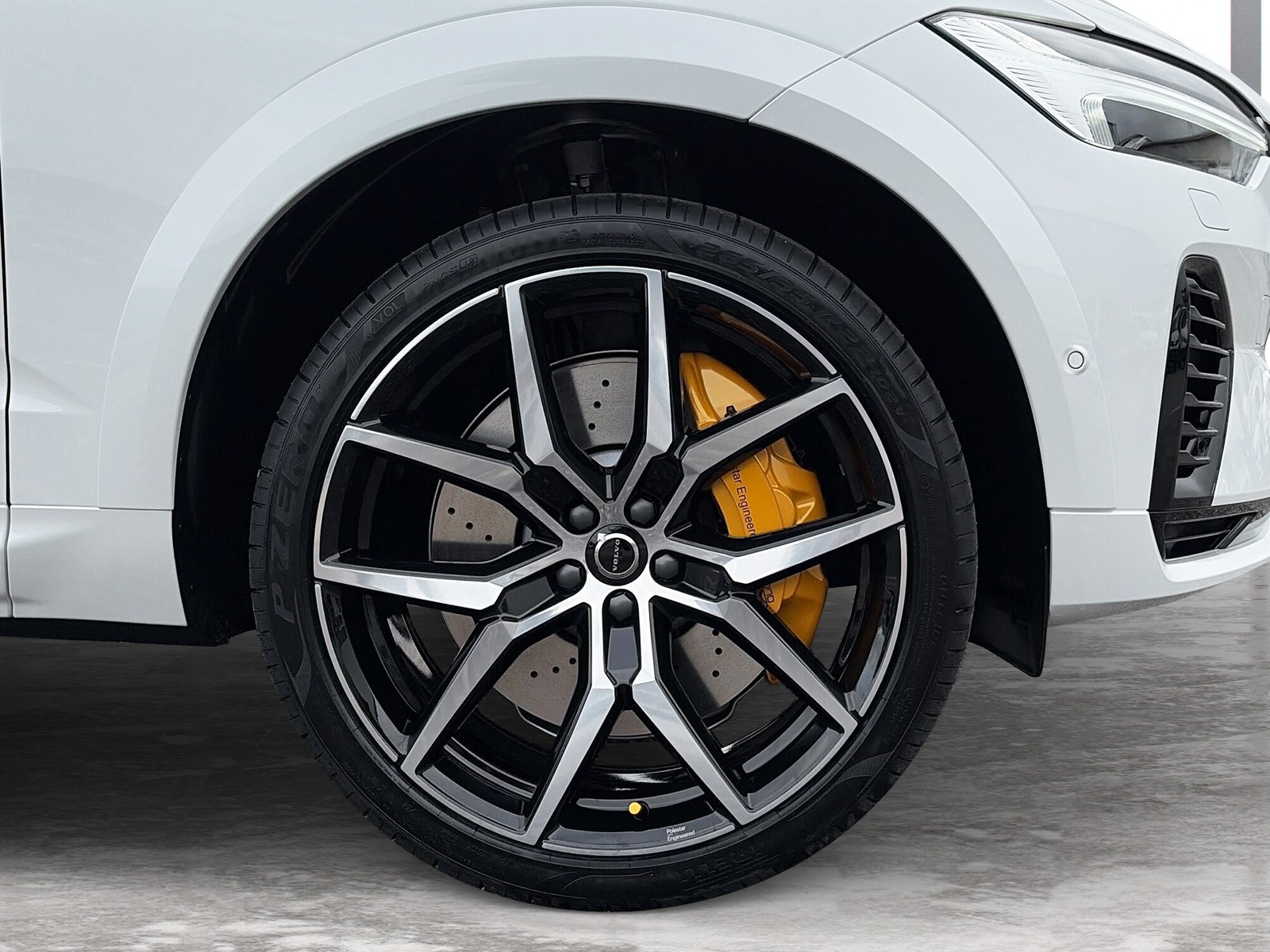 VOLVO XC60 2.0 T8 TE Polestar eAWD-image-6