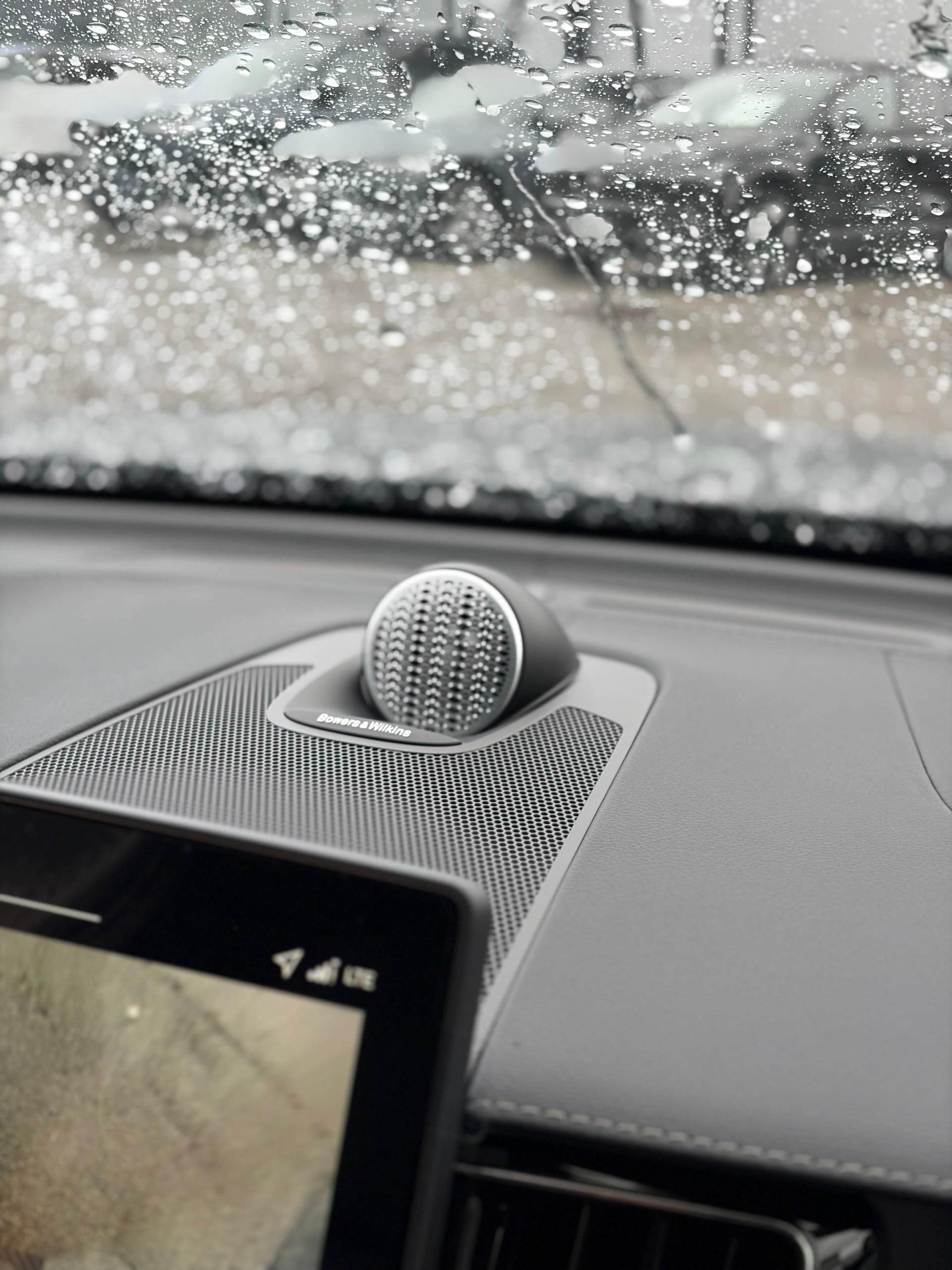 VOLVO XC60 2.0 T8 TE Polestar eAWD-image-14