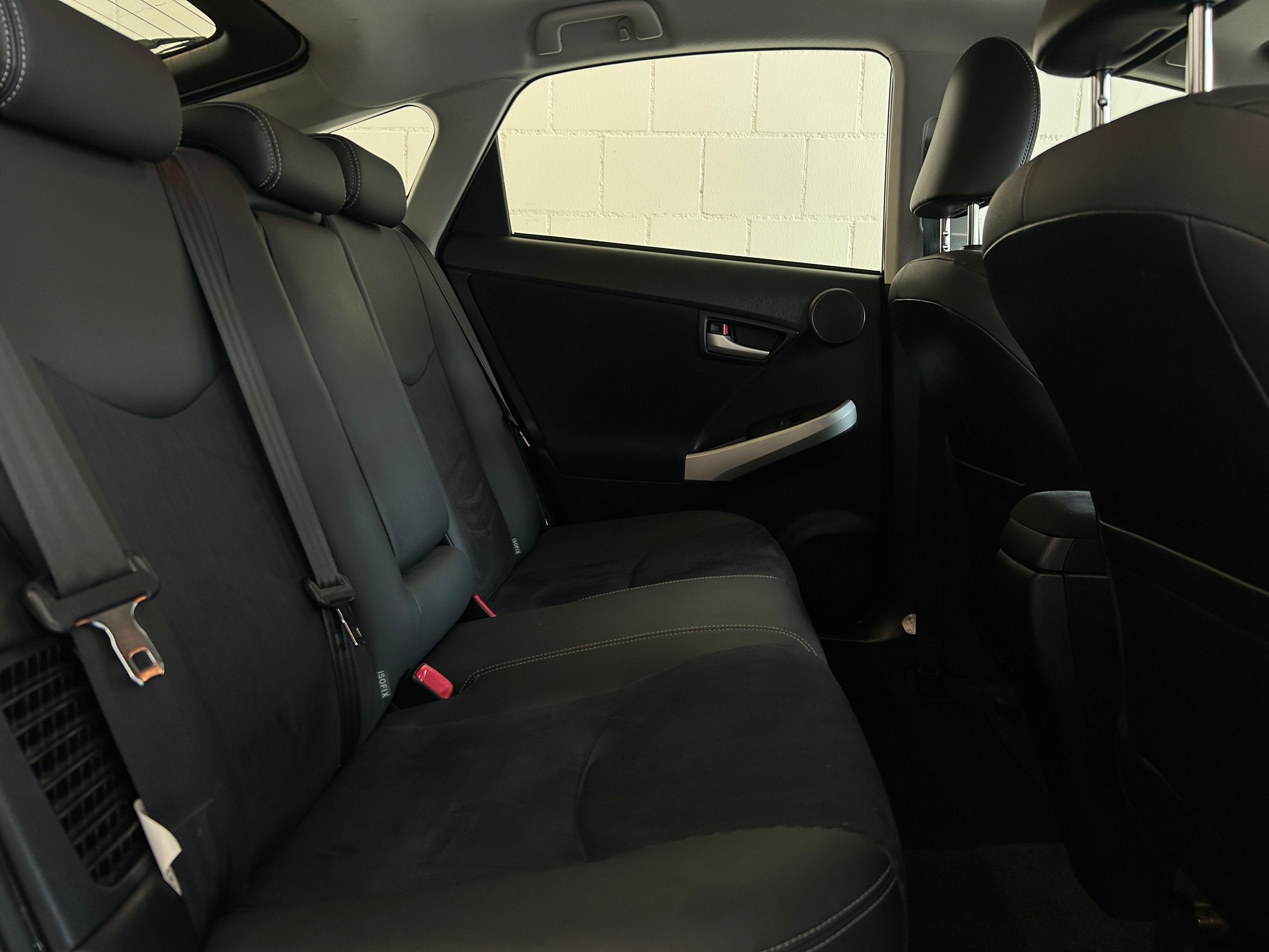 TOYOTA Prius 1.8 16V HSD Sol Premium-image-12