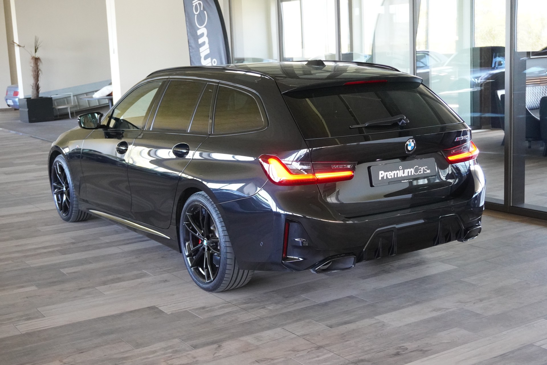 BMW M340i xDrive 48V Touring Steptronic M Sport Pro-image-5