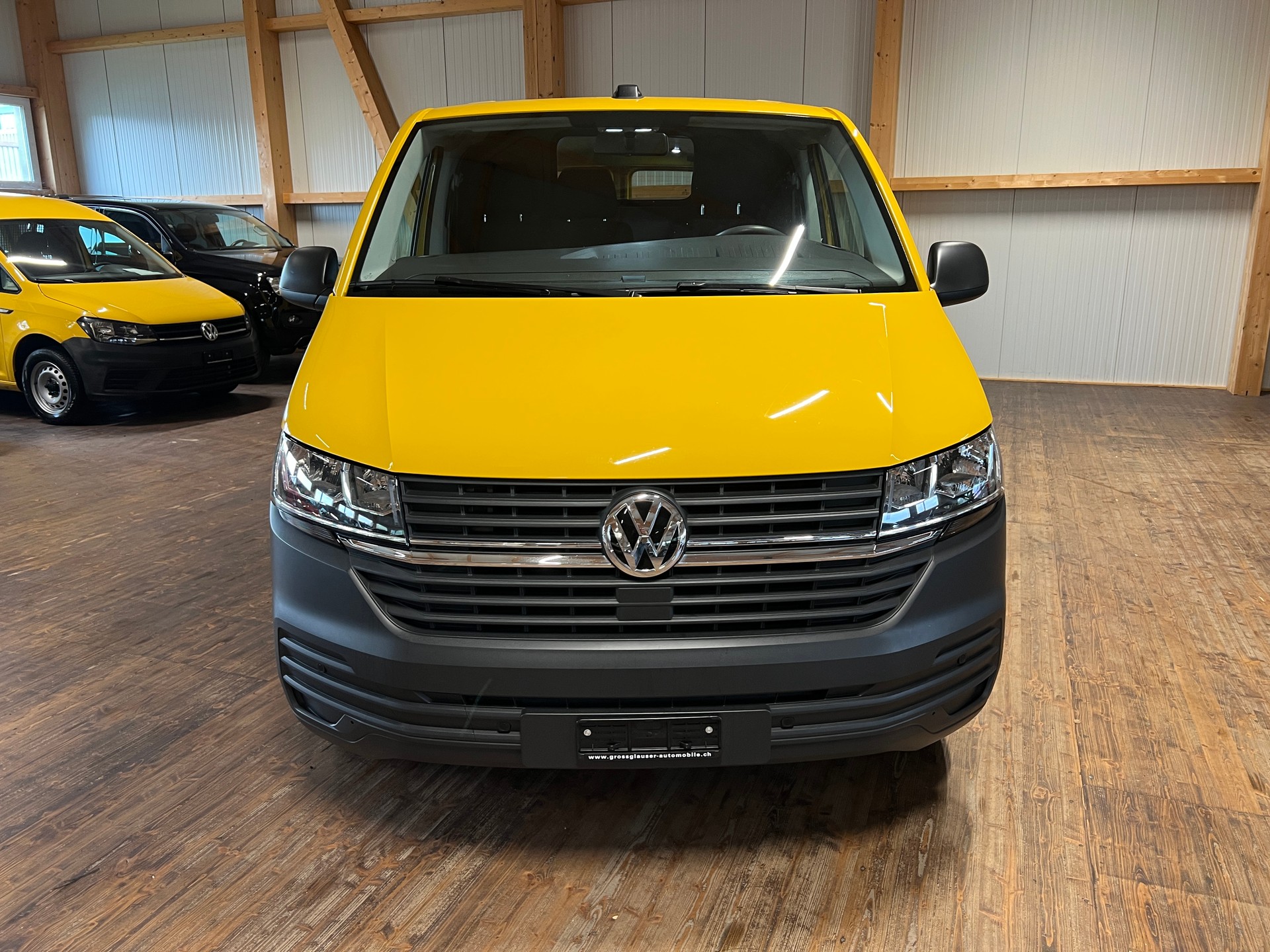 VW T6.1 2.0 TDI Entry-showroom-element-1