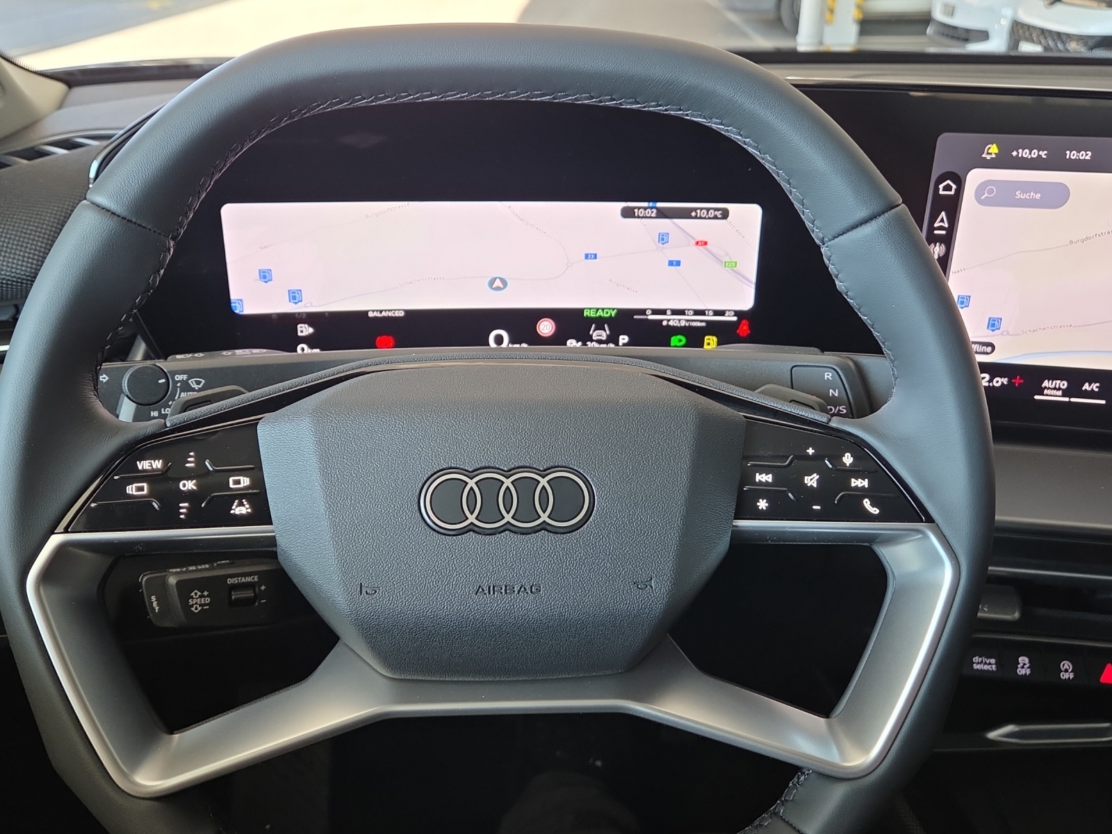 AUDI Q3 SUV 110 kW TFSI S tronic-image-10