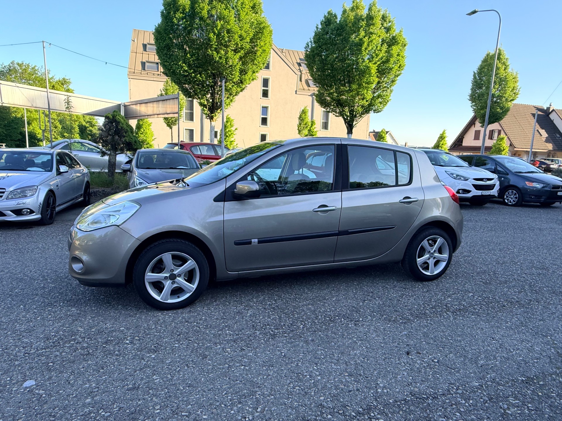 RENAULT Clio 1.2 16V Expression-image-12