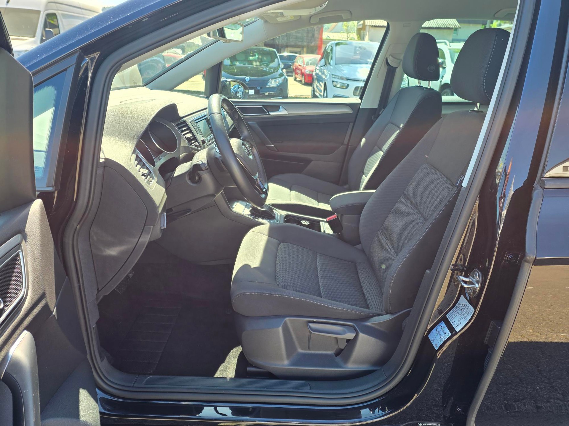 VW Golf Sportsvan 1.4 TSI 125 Comfortline DSG-image-5