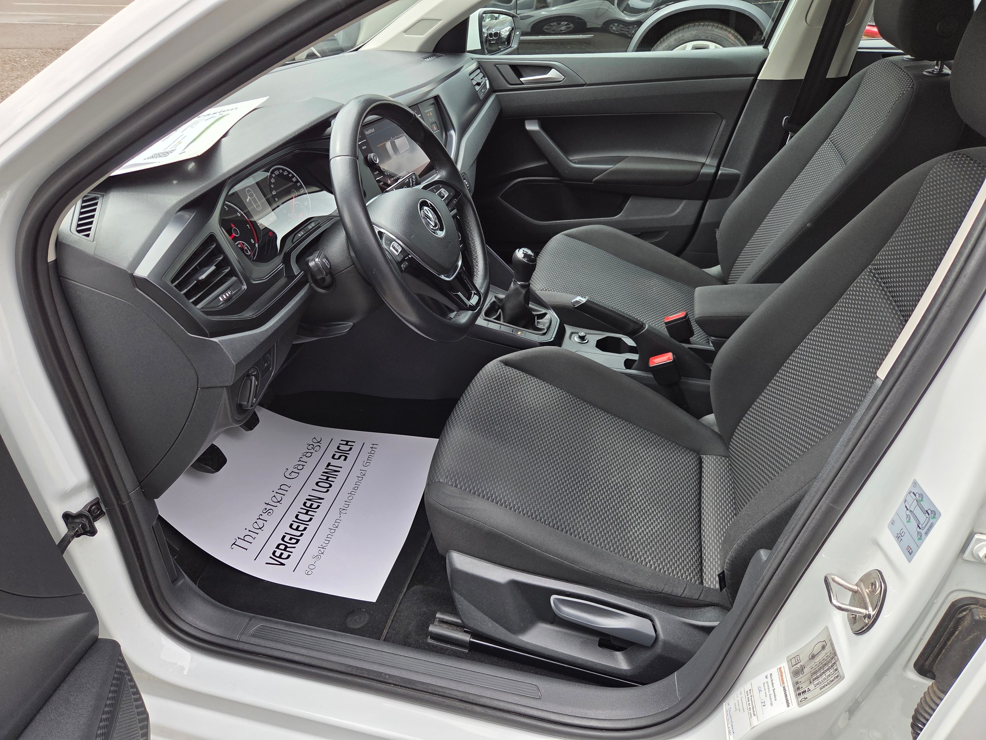 VW Polo 1.0 BMT Trendline-image-10
