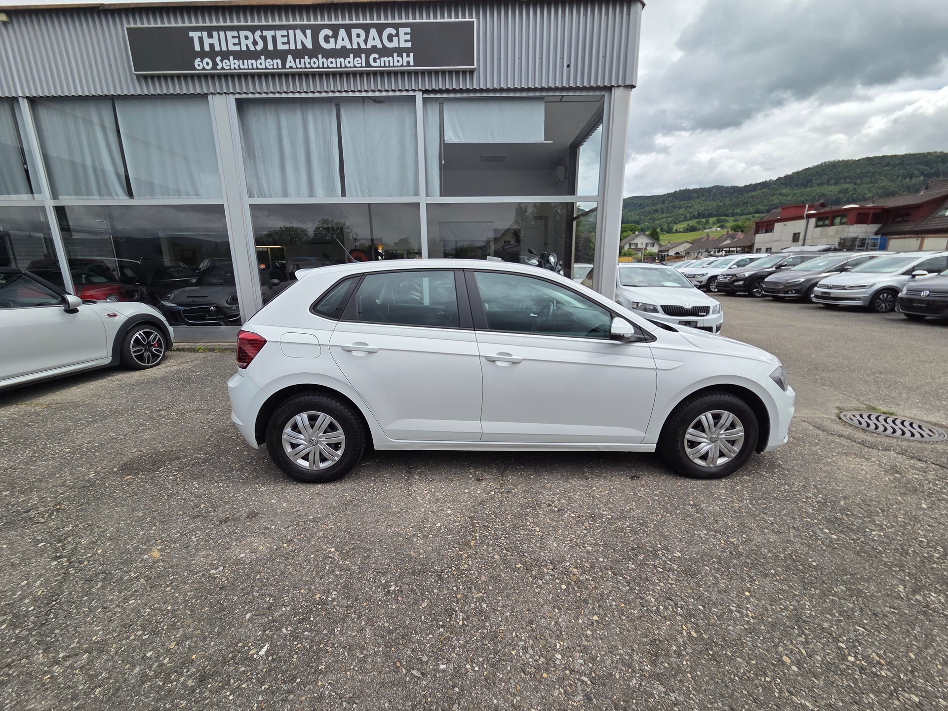 VW Polo 1.0 BMT Trendline-image-9