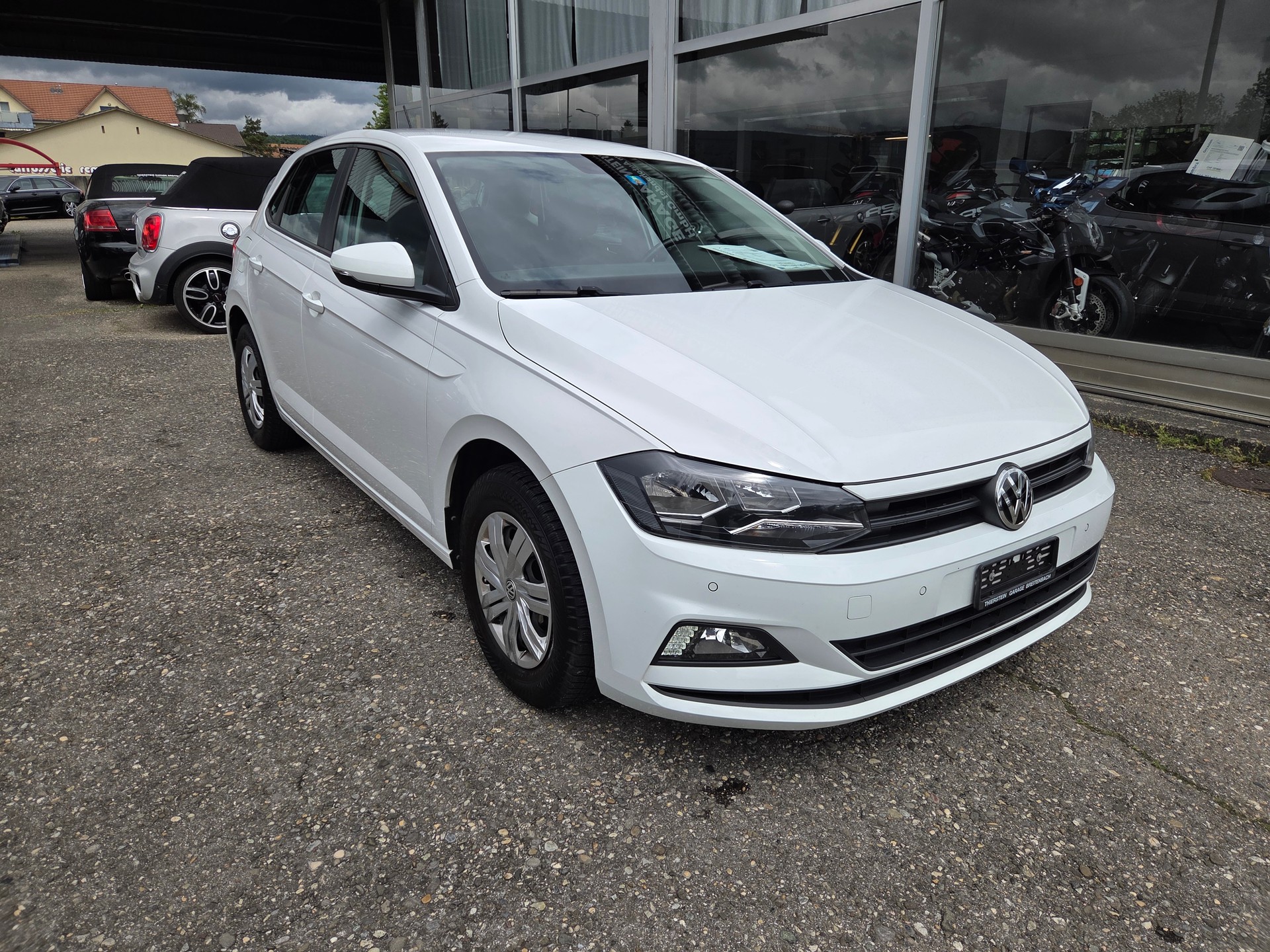 VW Polo 1.0 BMT Trendline-image-1