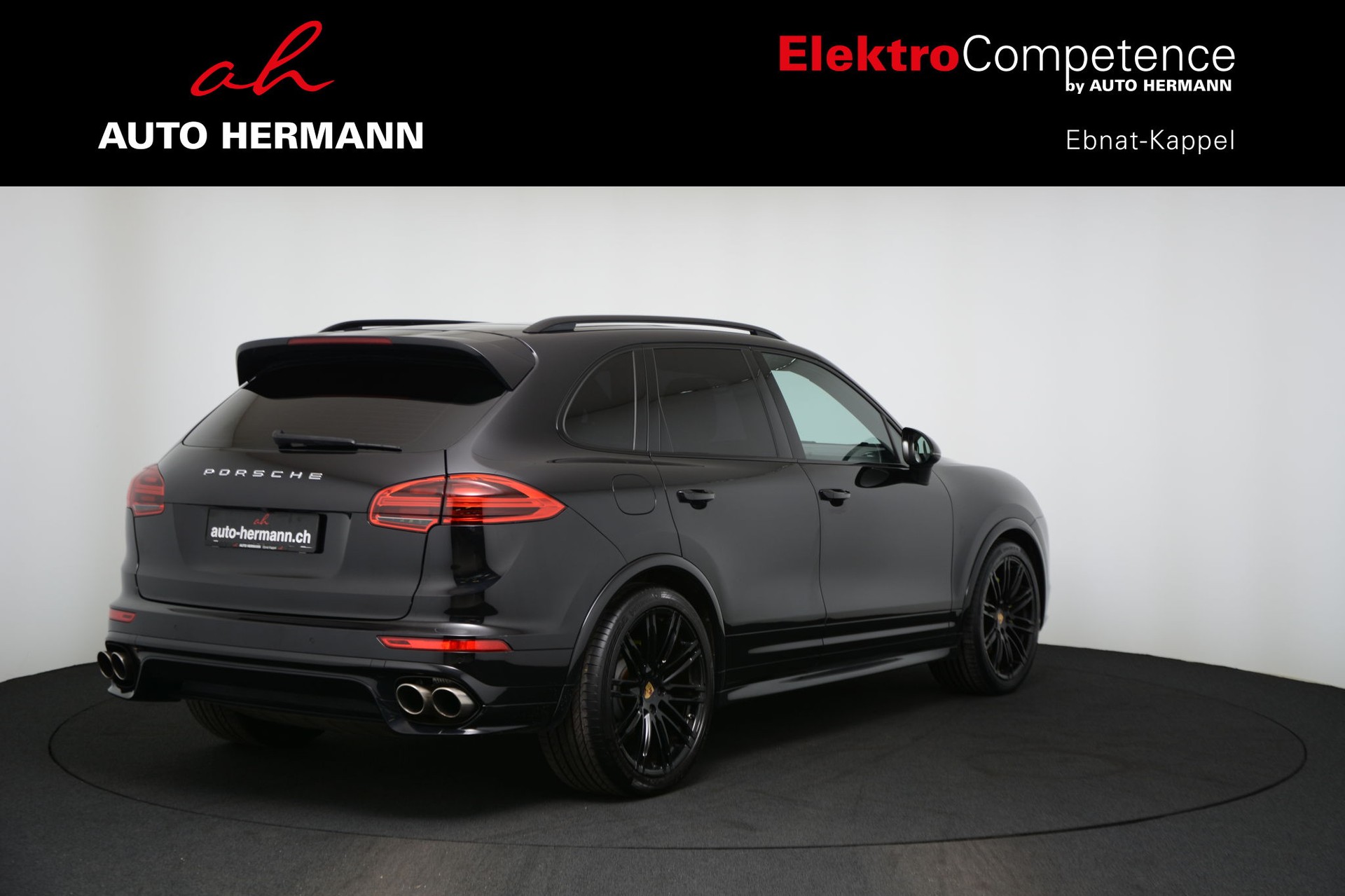 PORSCHE Cayenne S E-Hybrid-image-6