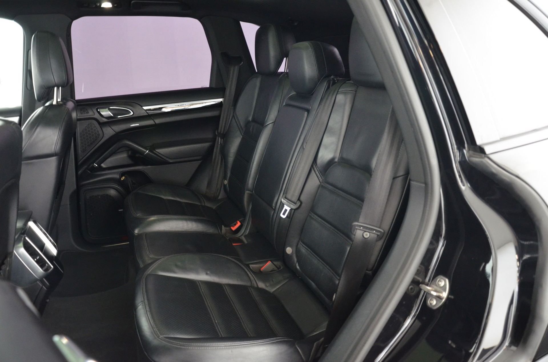 PORSCHE Cayenne S E-Hybrid-image-14
