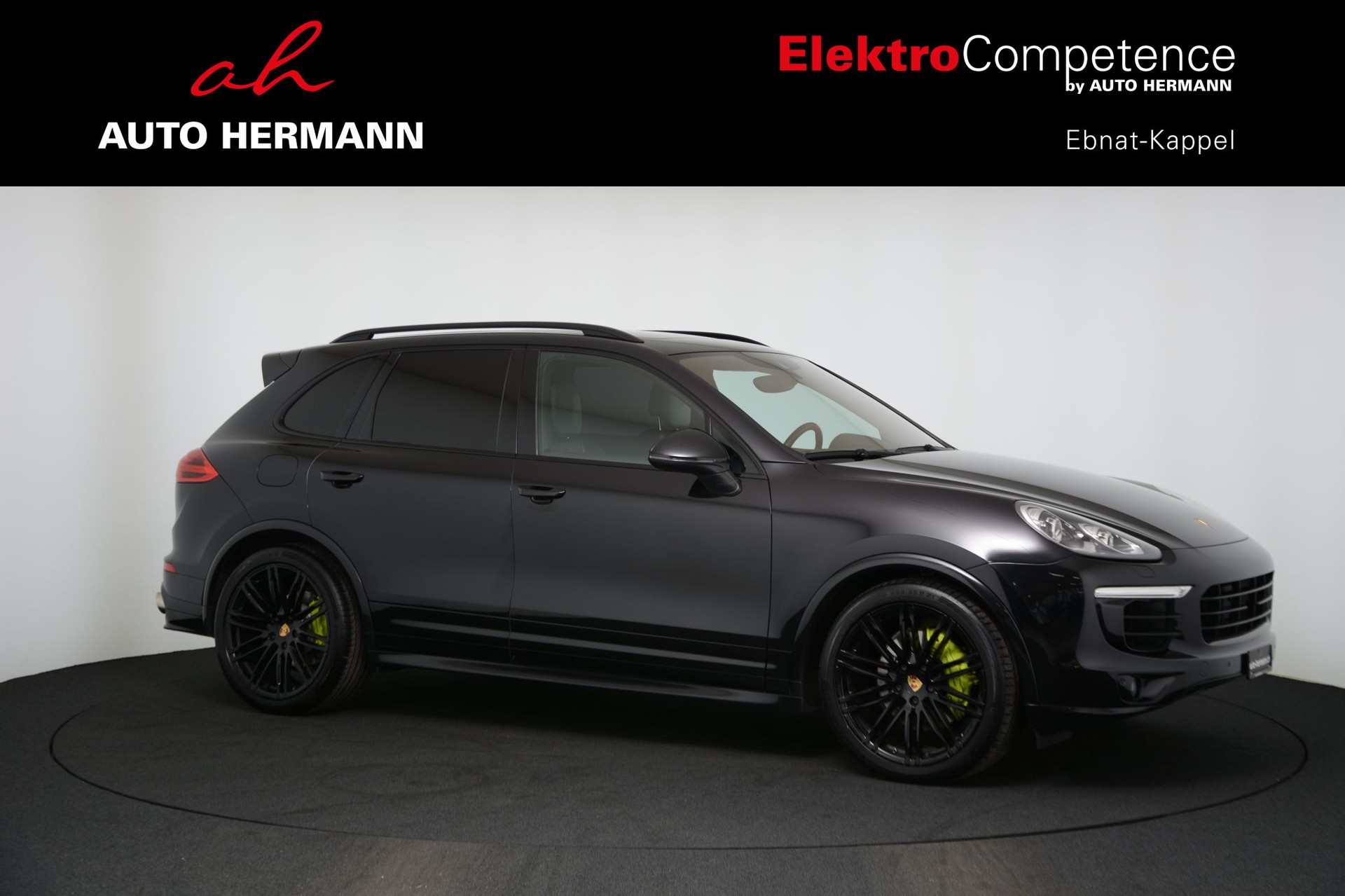 PORSCHE Cayenne S E-Hybrid-image-8