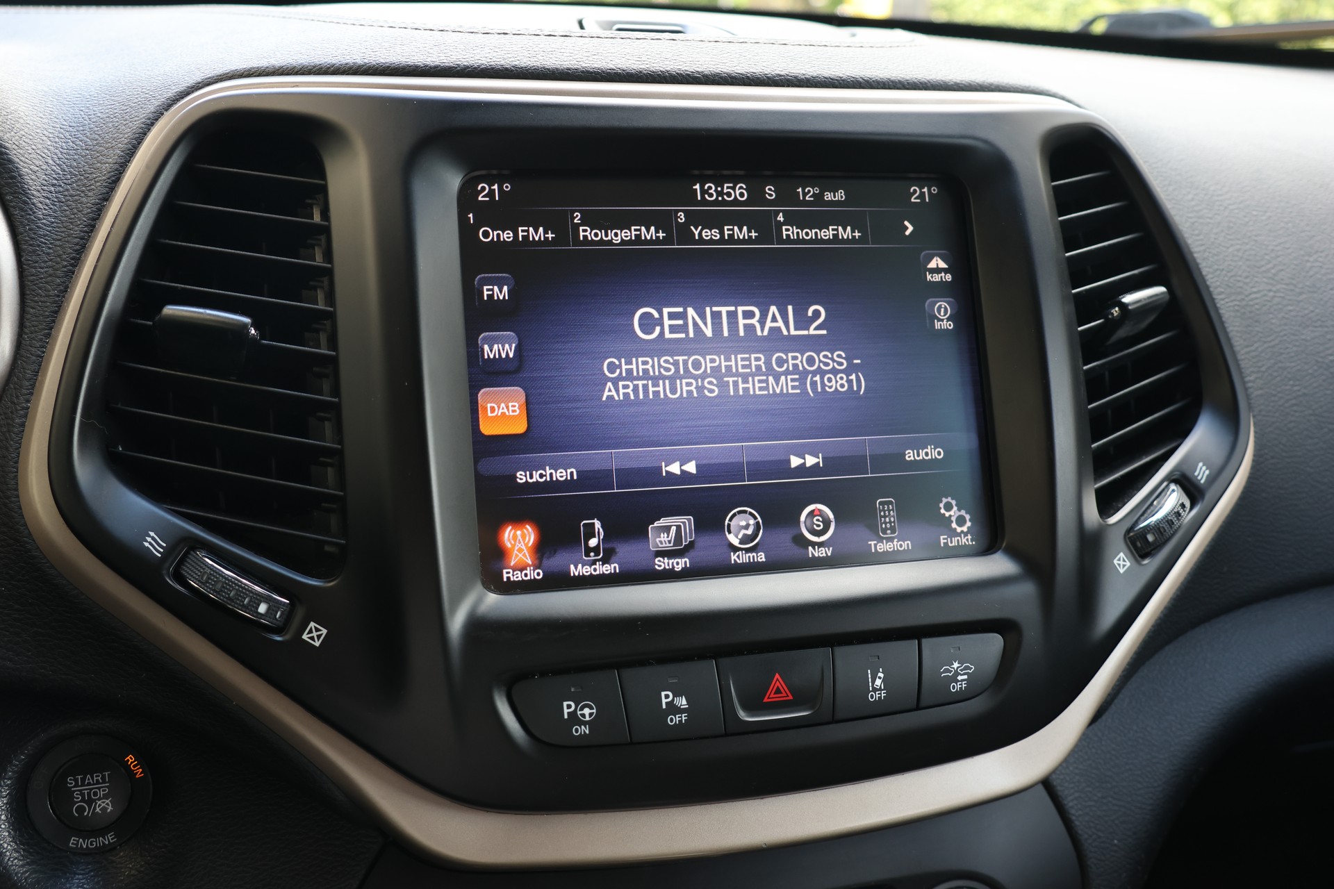 JEEP Cherokee 3.2 Limited AWD 9ATX-image-14