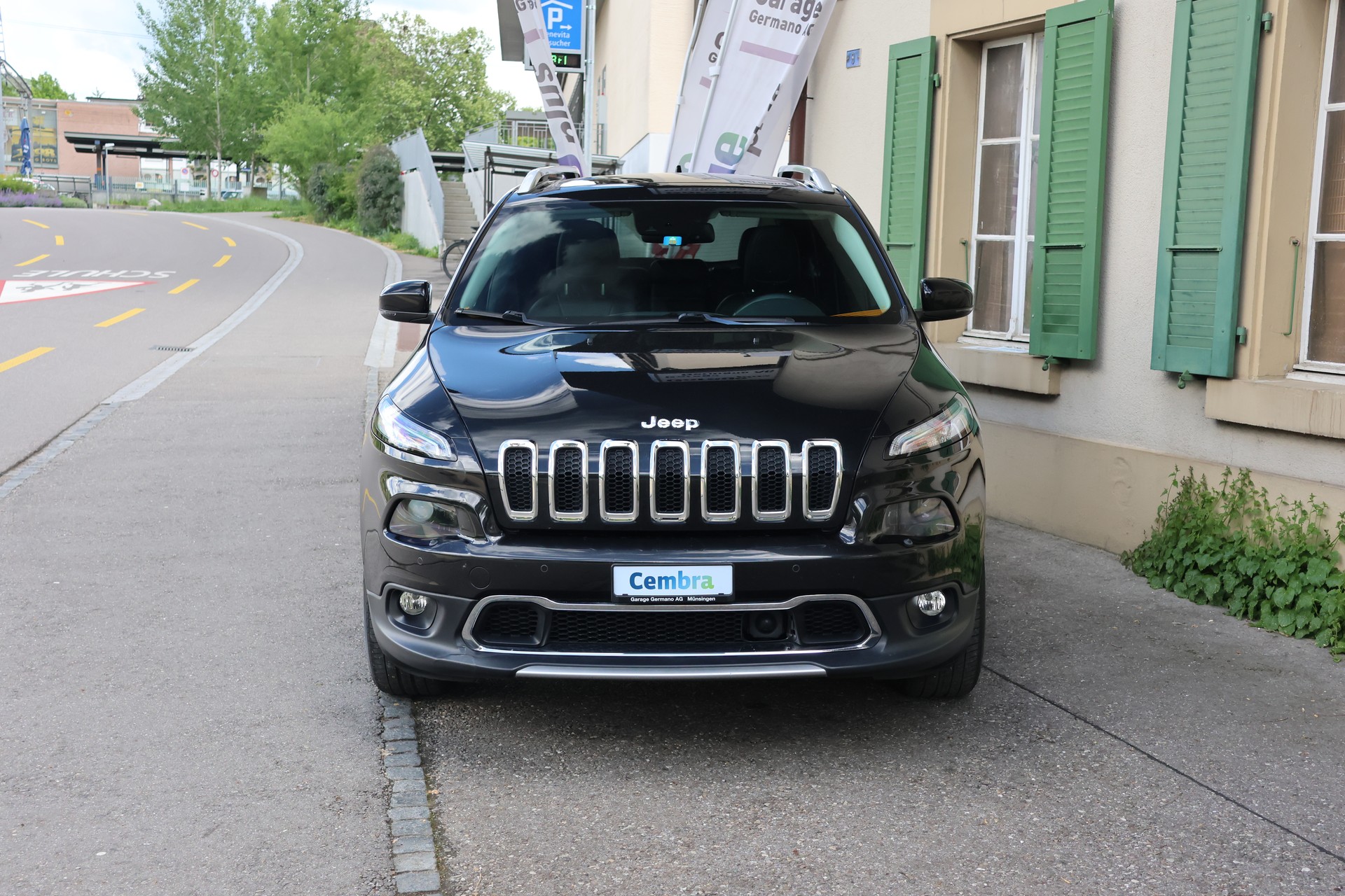 JEEP Cherokee 3.2 Limited AWD 9ATX-showroom-element-1