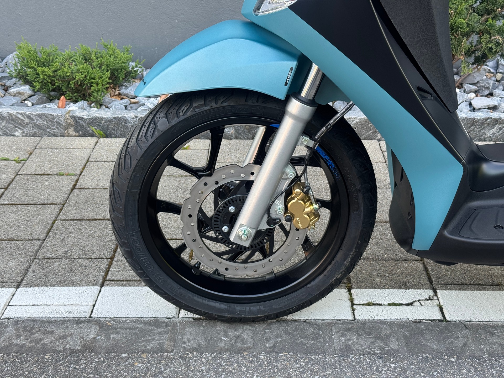 PIAGGIO Medley 125 Sport E5+-showroom-element-3