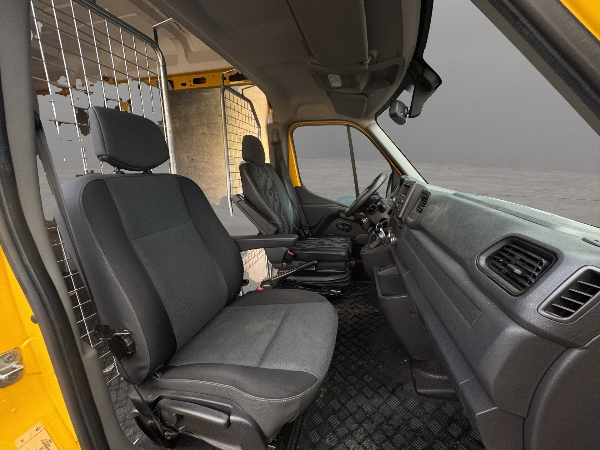 RENAULT Master T35 2.3dCi 135 L3H3-image-11
