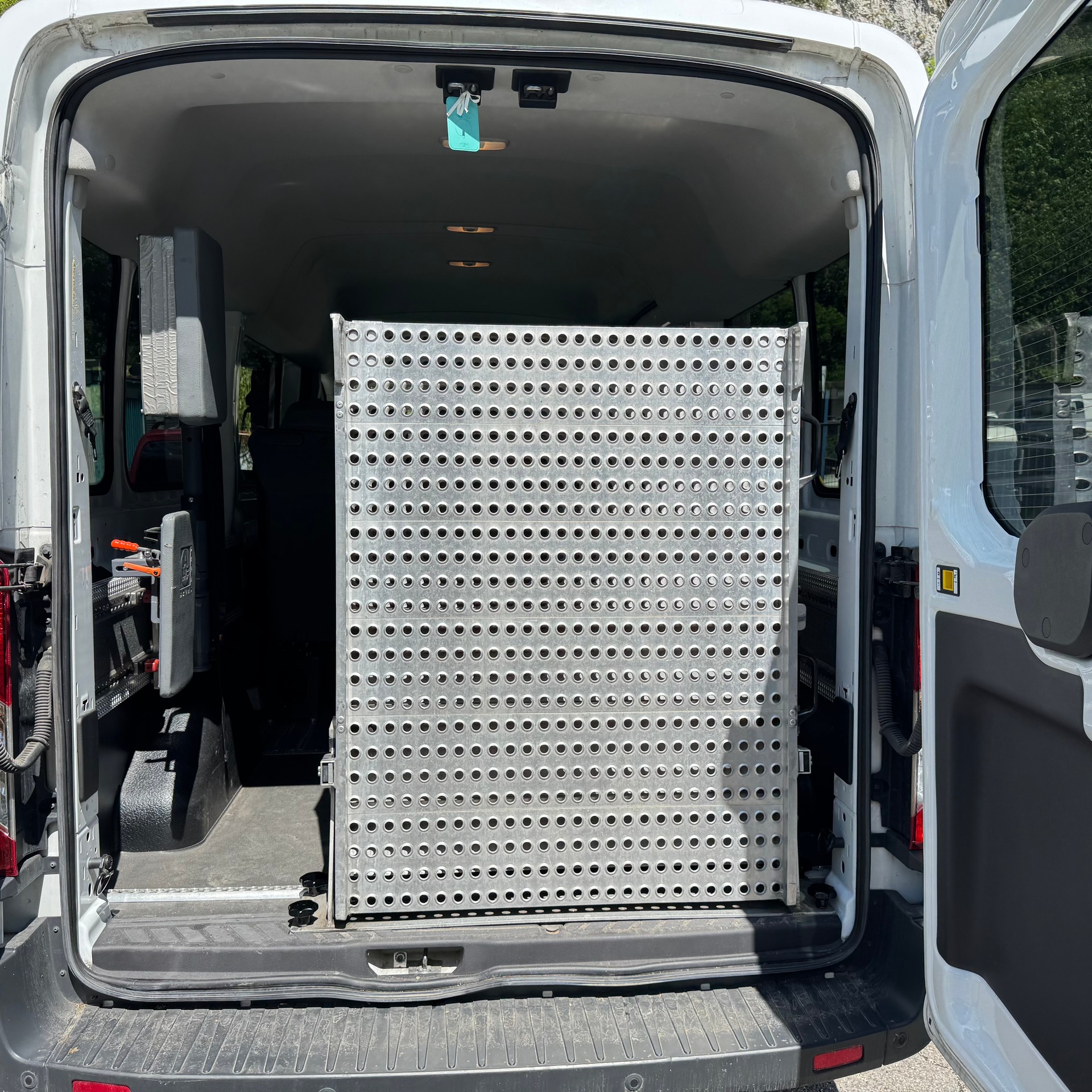 FORD Transit Combi 350 L3 Trend FWD-image-3