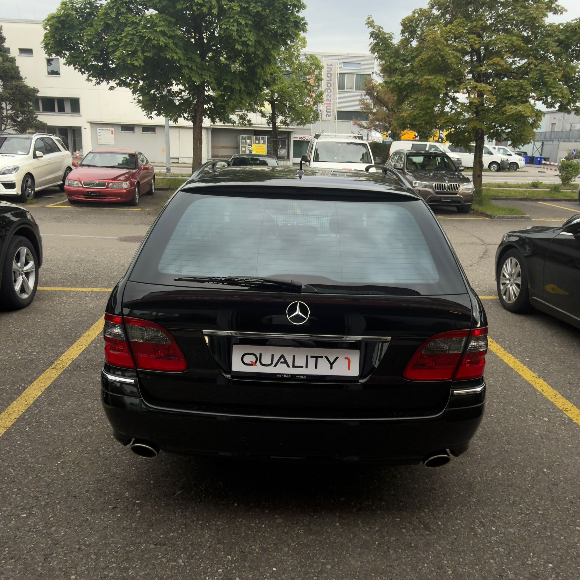 MERCEDES-BENZ E 500 Avantgarde 4Matic Automatic-image-3