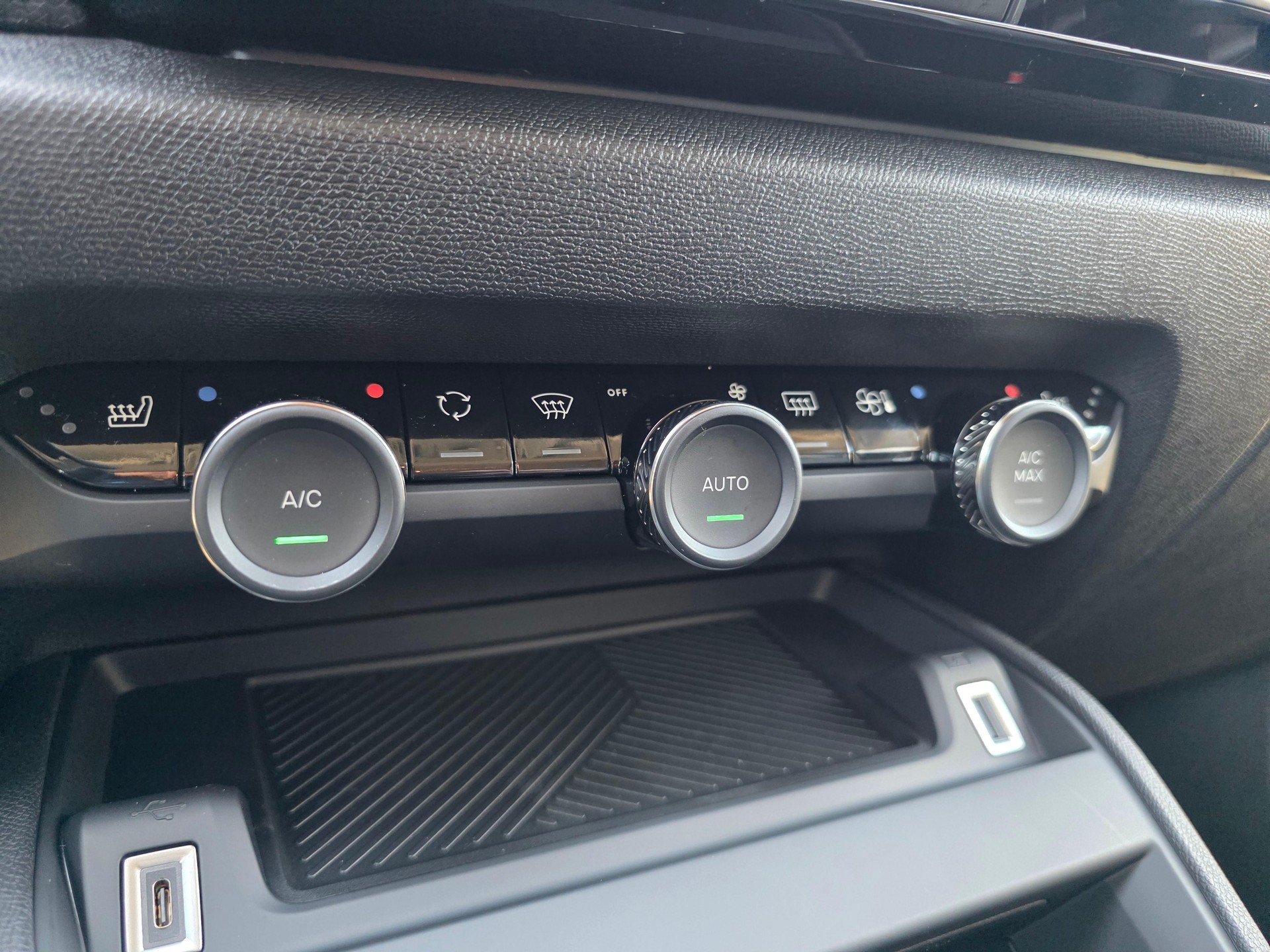 CITROEN C4 1.2 Hybrid Collection-image-14