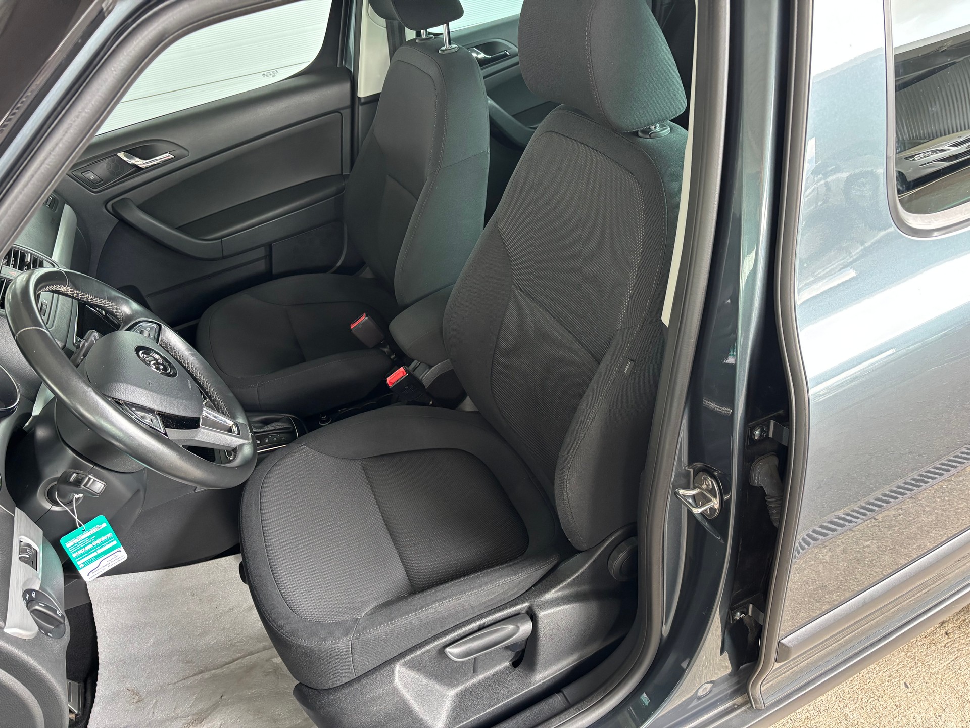 SKODA Yeti 2.0 TDI Outdoor Swiss Joy 4x4 DSG mit AHK-image-6