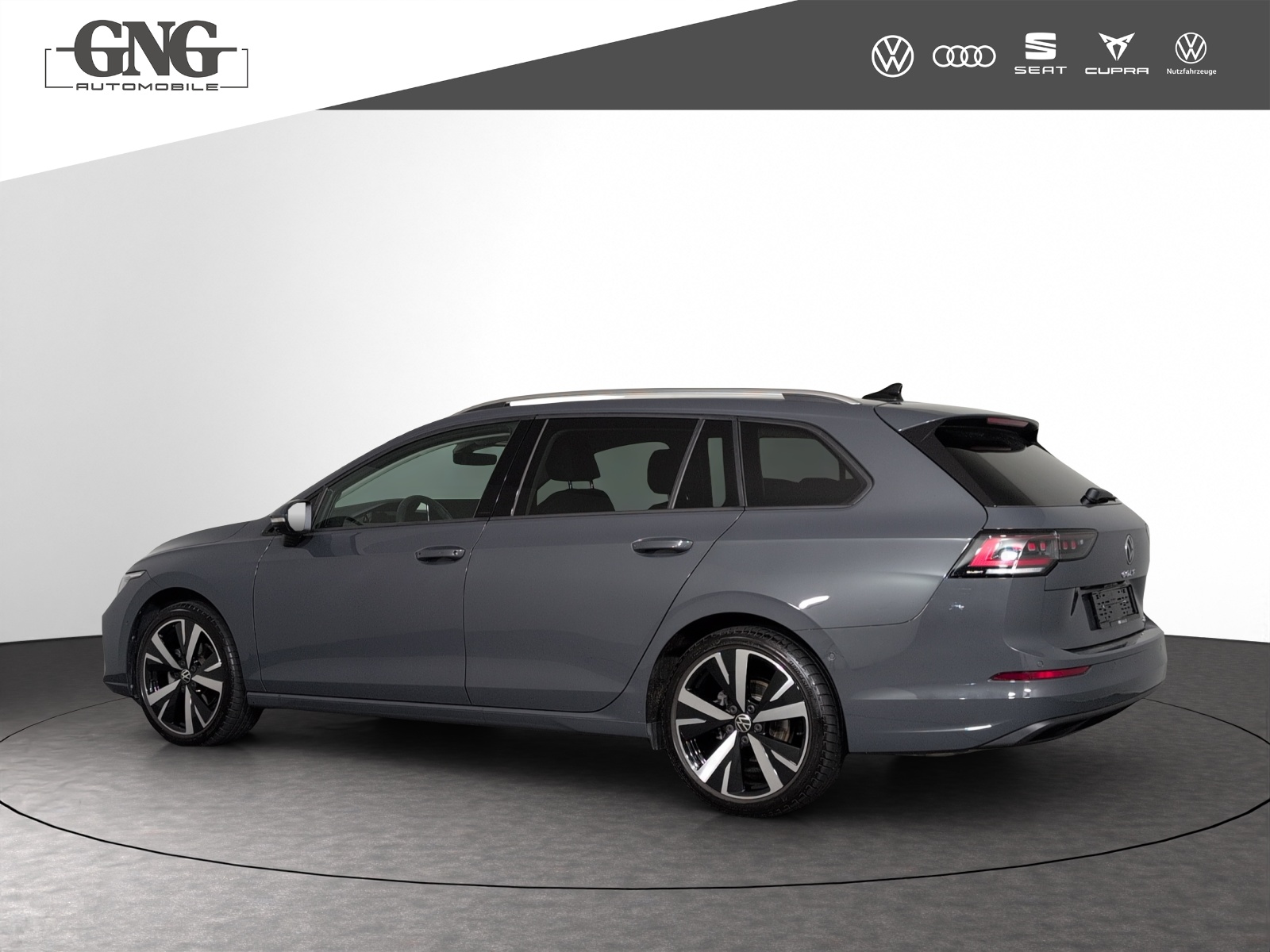 VW Golf Variant 1.5 eTSI mHEV Life-image-1