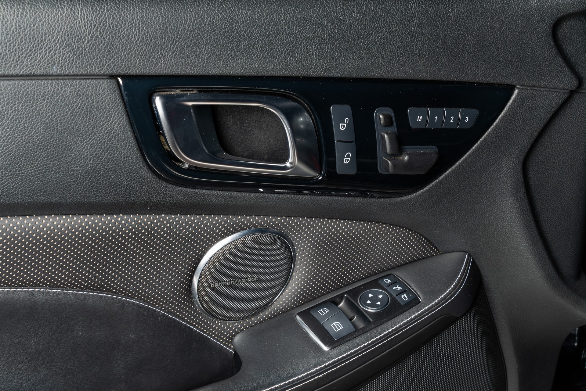 MERCEDES-BENZ SLK 55 AMG 7G-Tronic Speedshift Plus-image-14