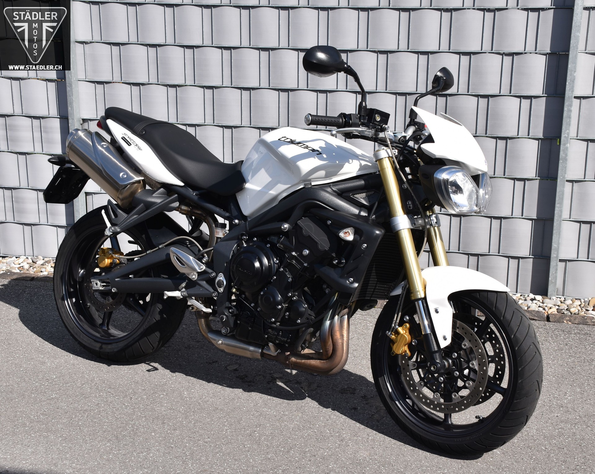 TRIUMPH Street Triple 675