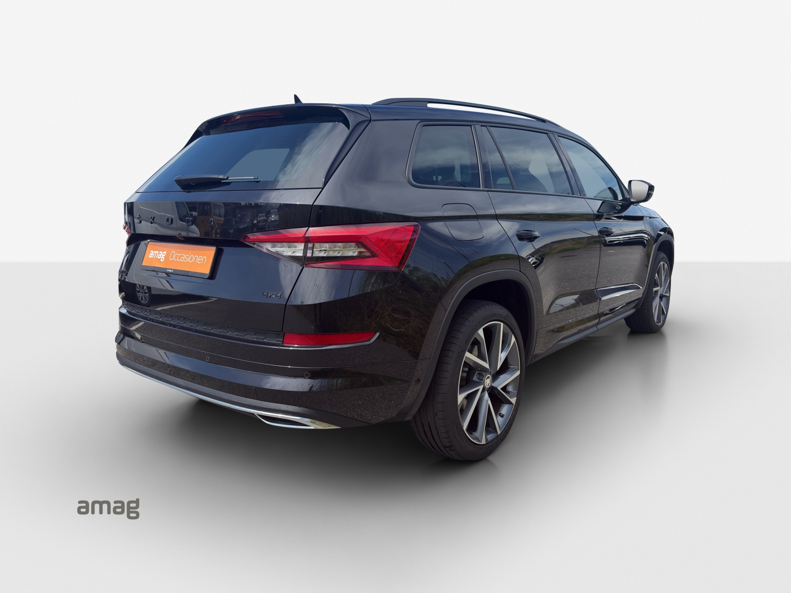 SKODA Kodiaq 2.0 TSI 4x4 Sport Line-image-4