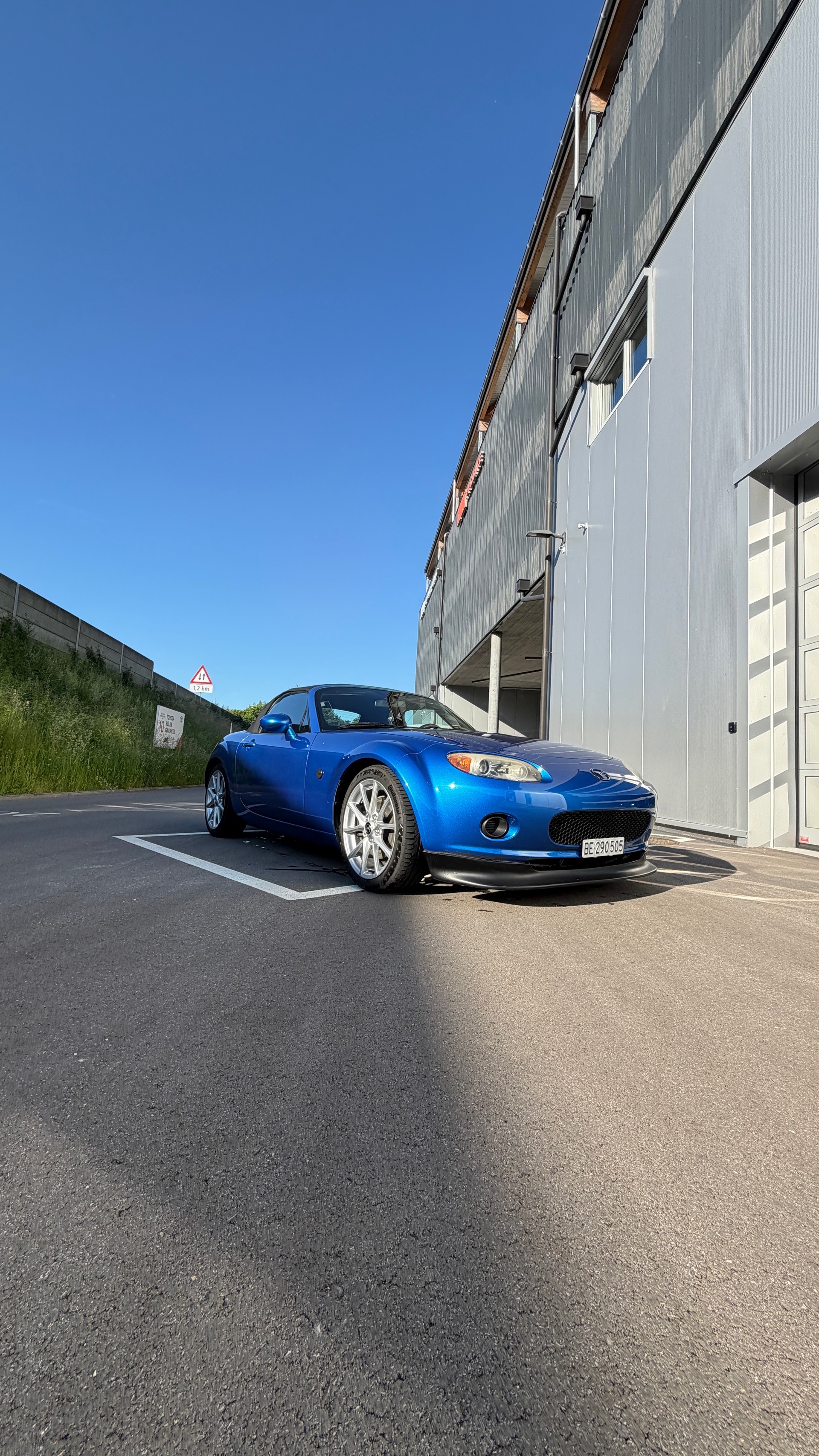 MAZDA 2.0 Exclusive-image-1